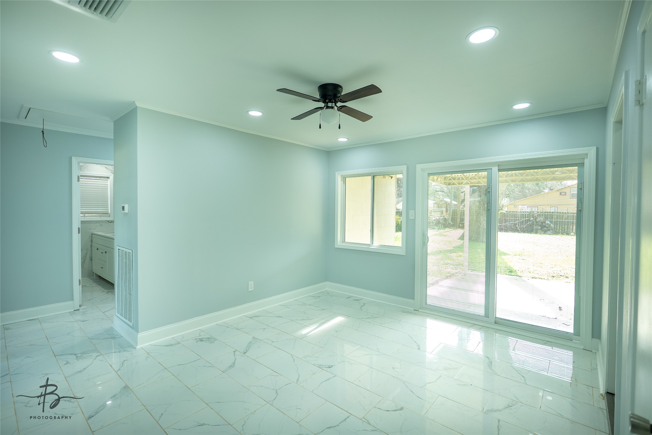 851 Martha Lane