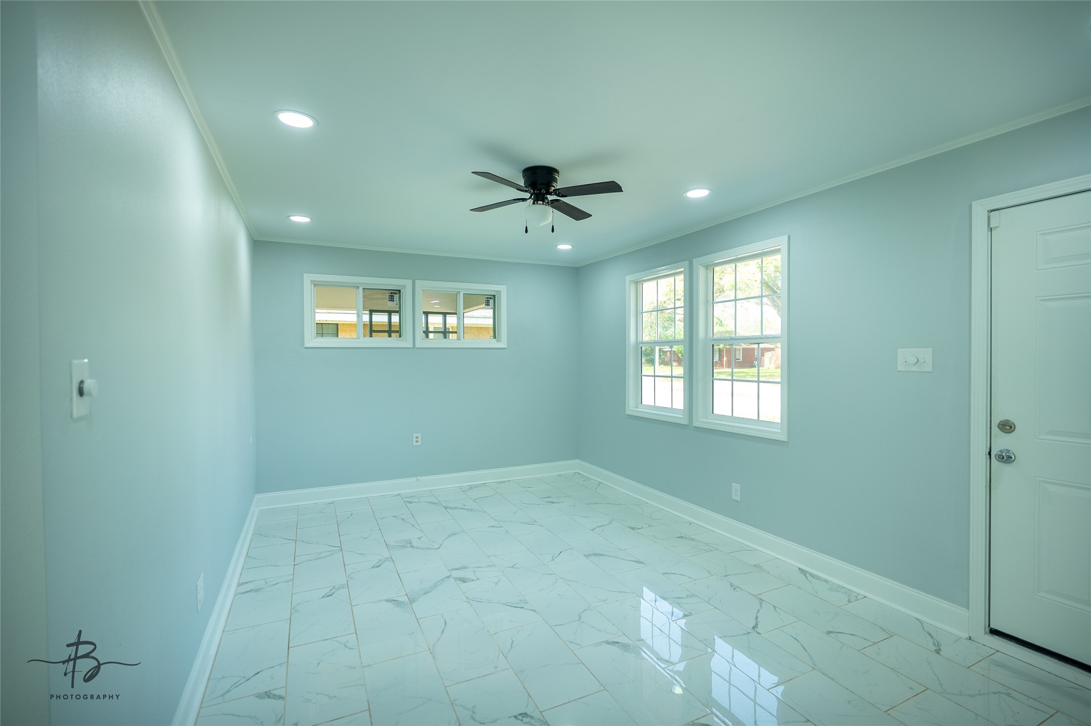 851 Martha Lane