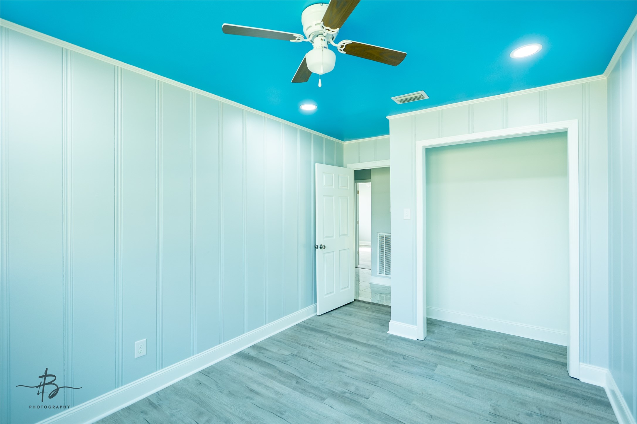 851 Martha Lane