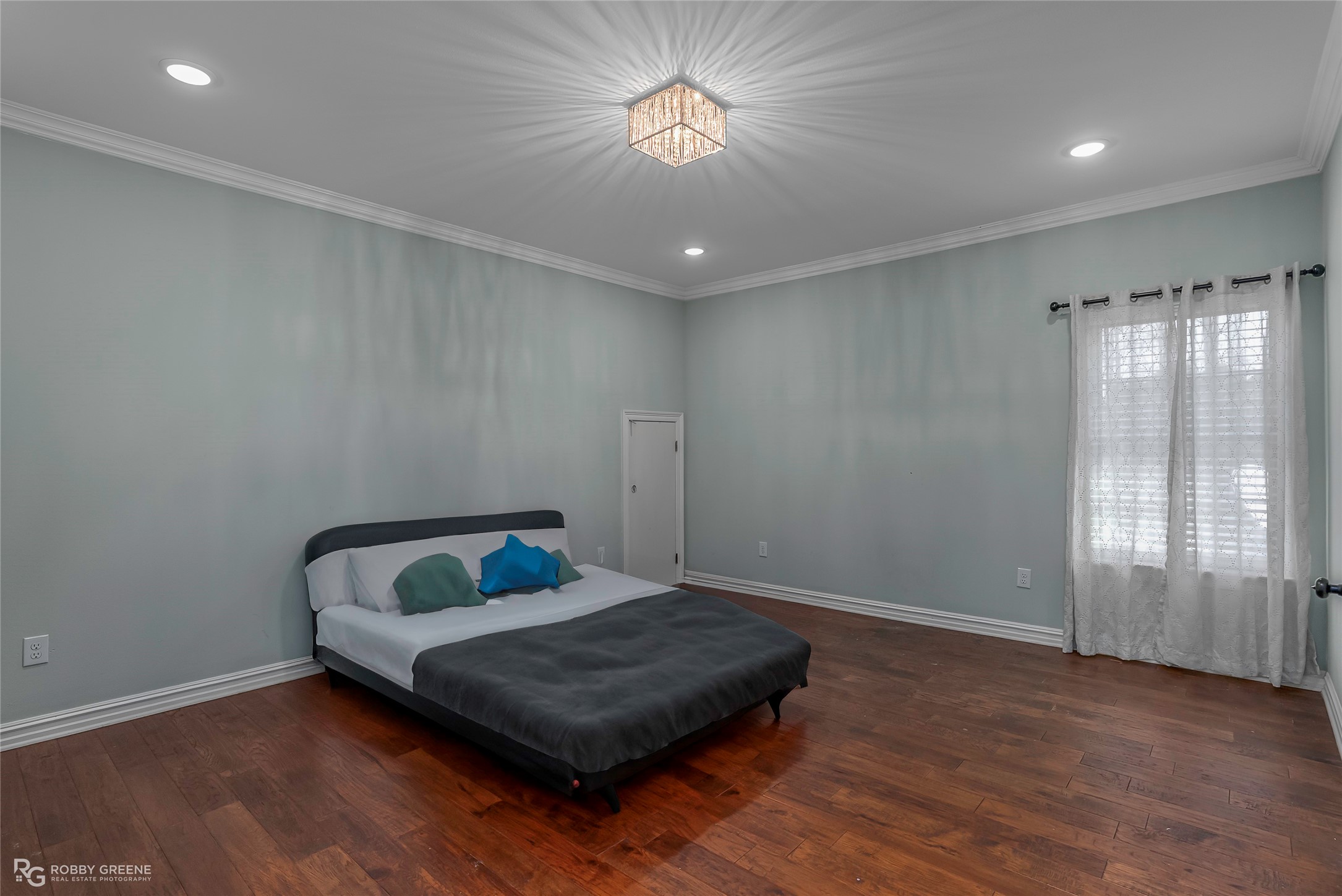 1530 Bellevue Road