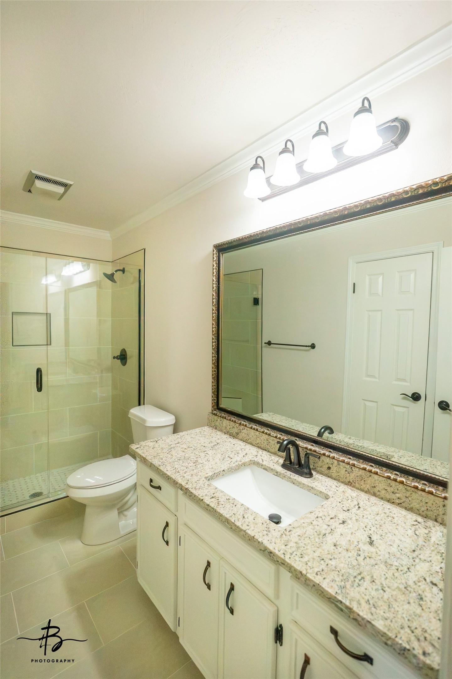 407 Ascot Court
