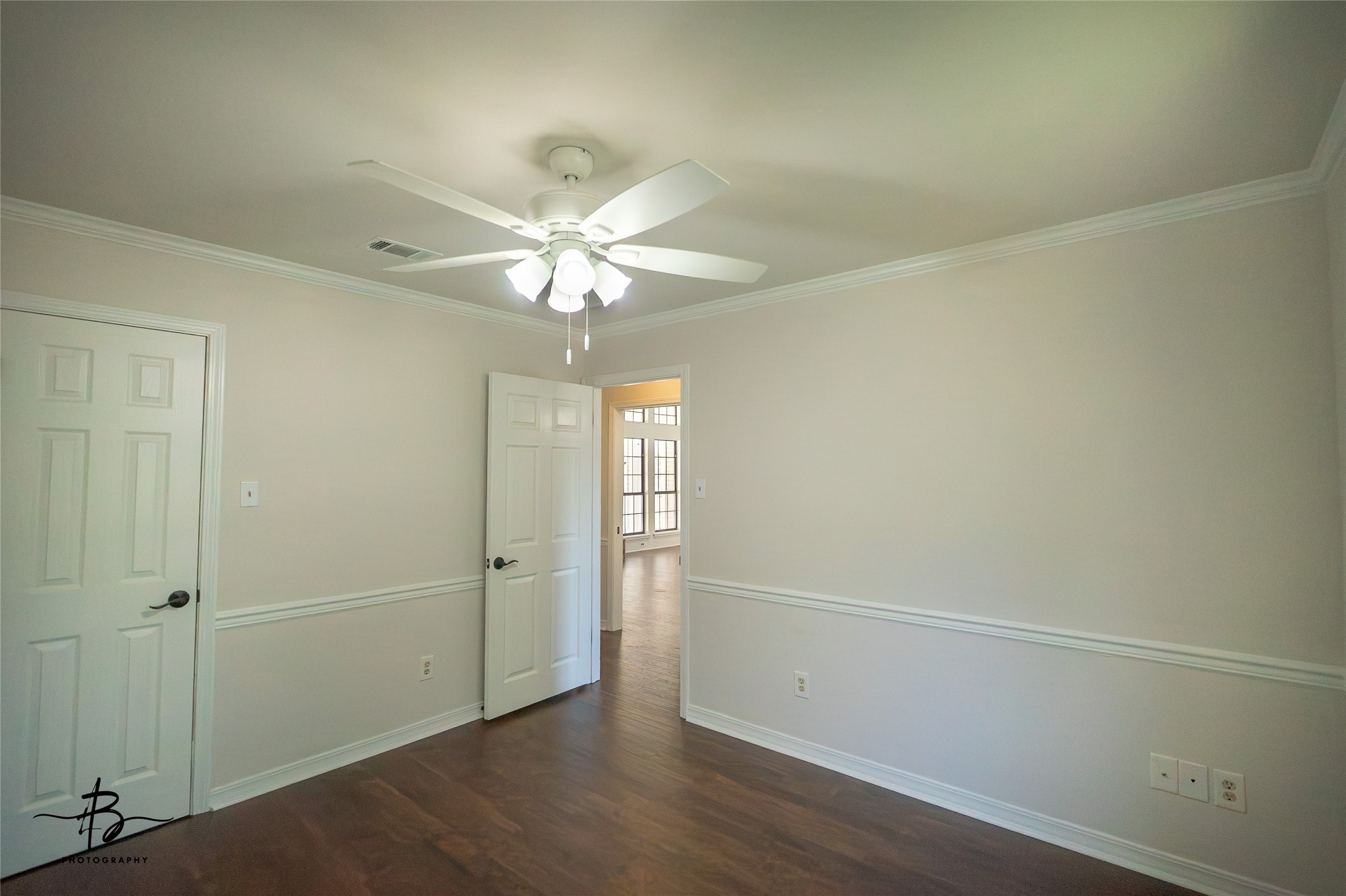 407 Ascot Court