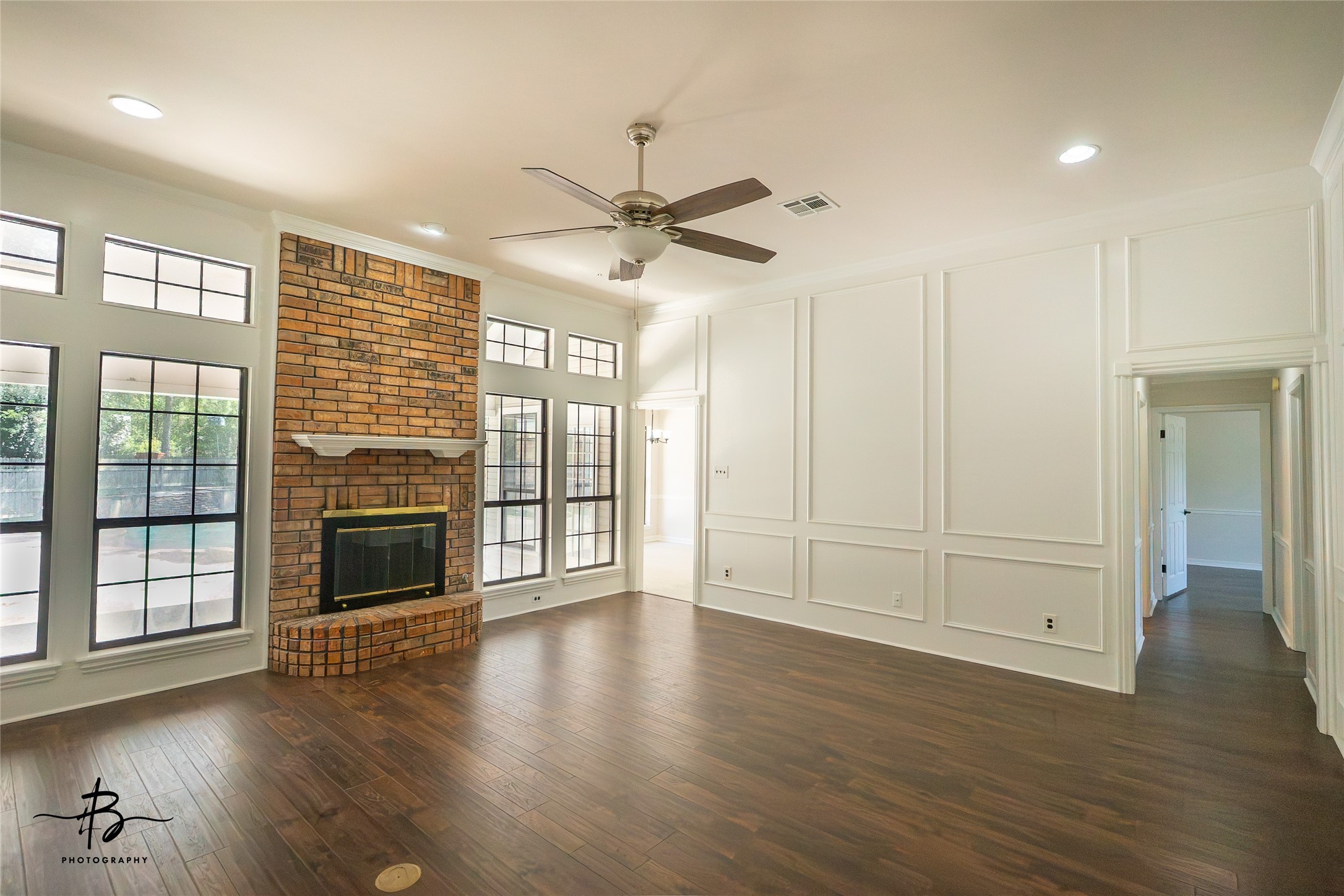 407 Ascot Court
