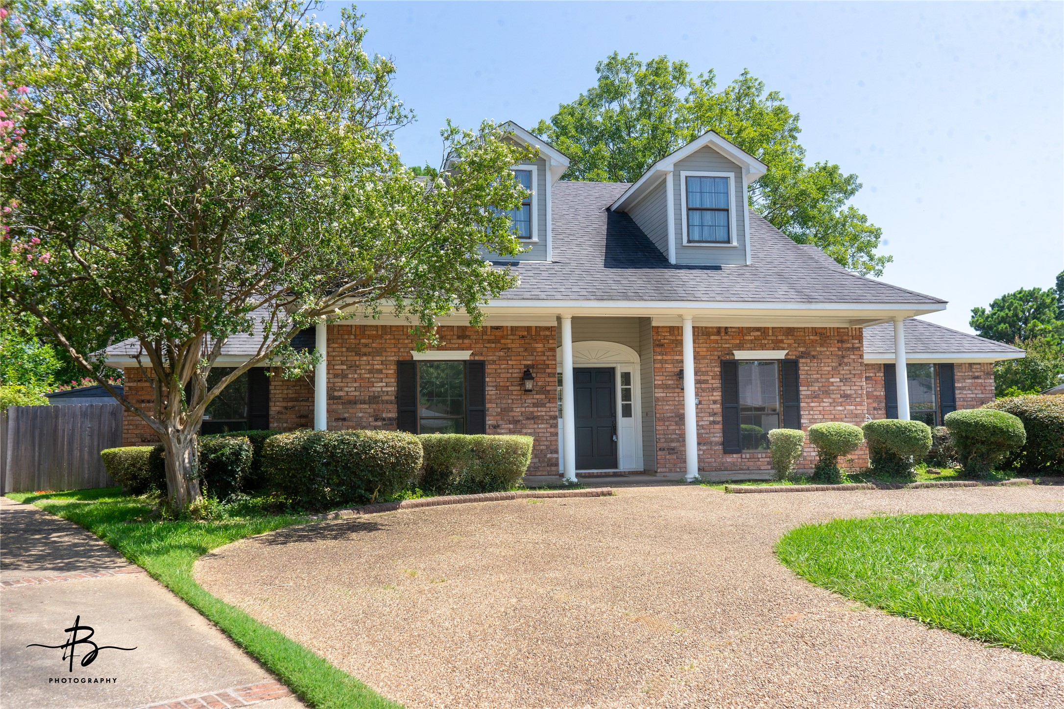 407 Ascot Court