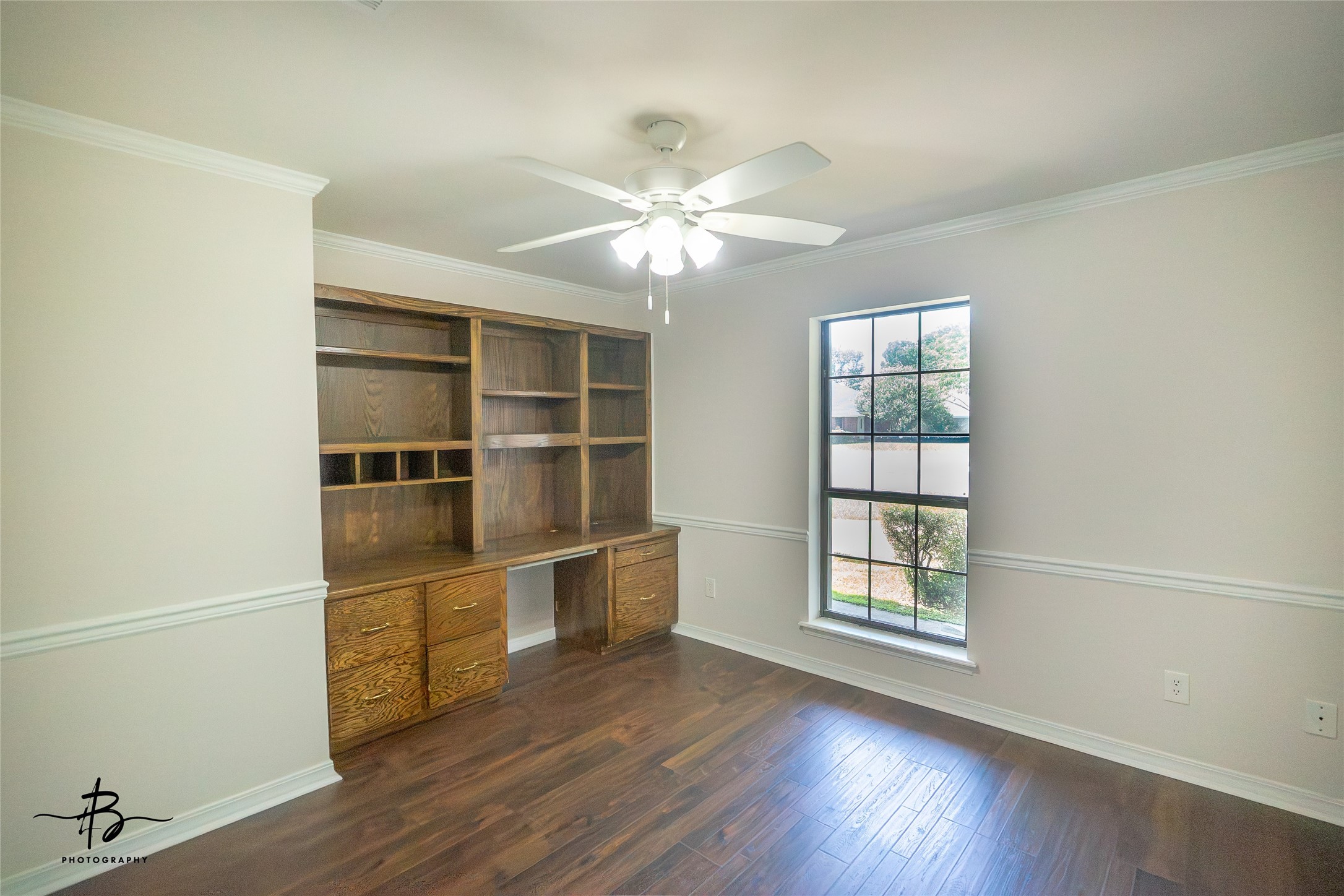 407 Ascot Court