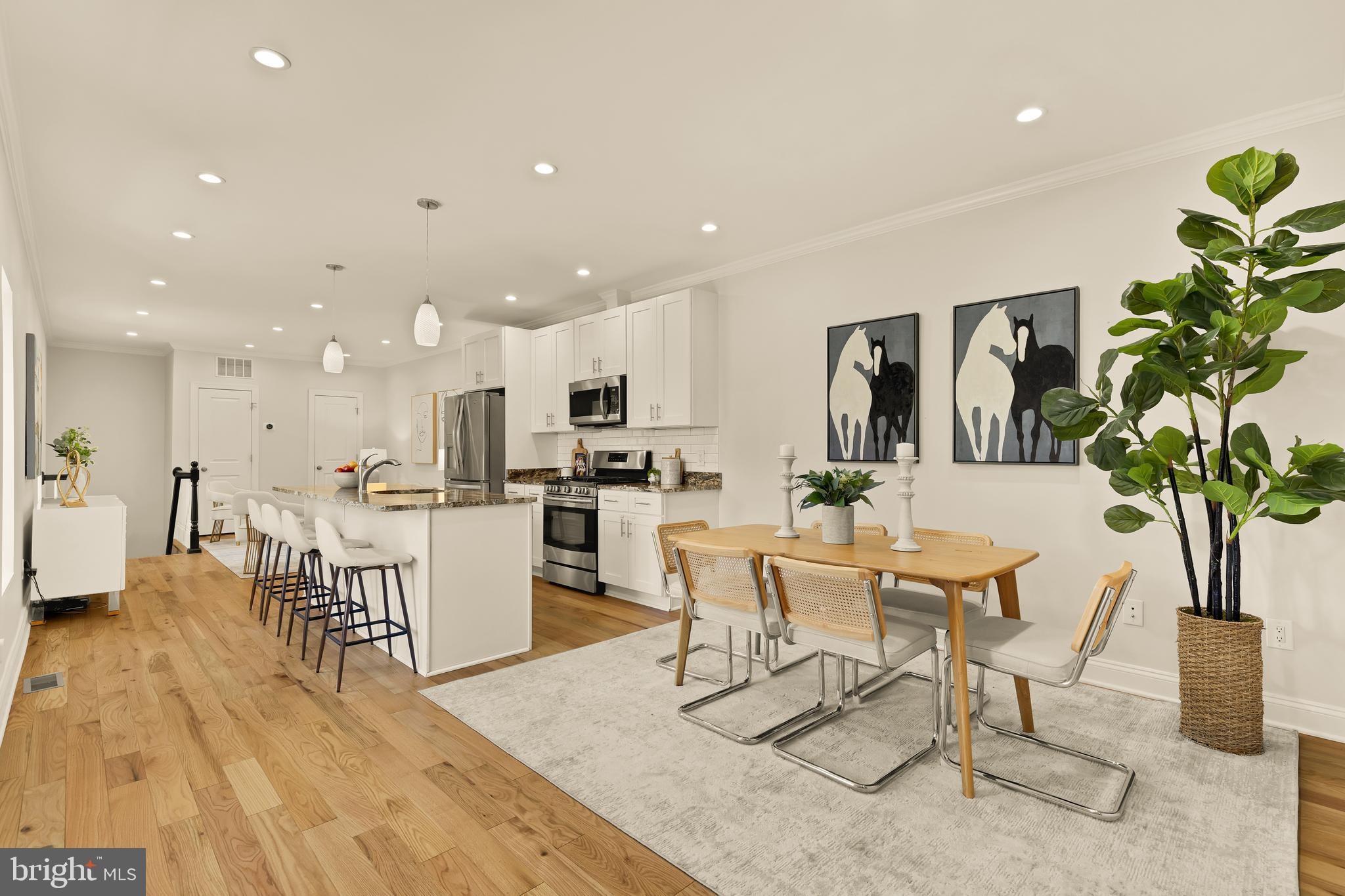 1671 GALES STREET NE 1