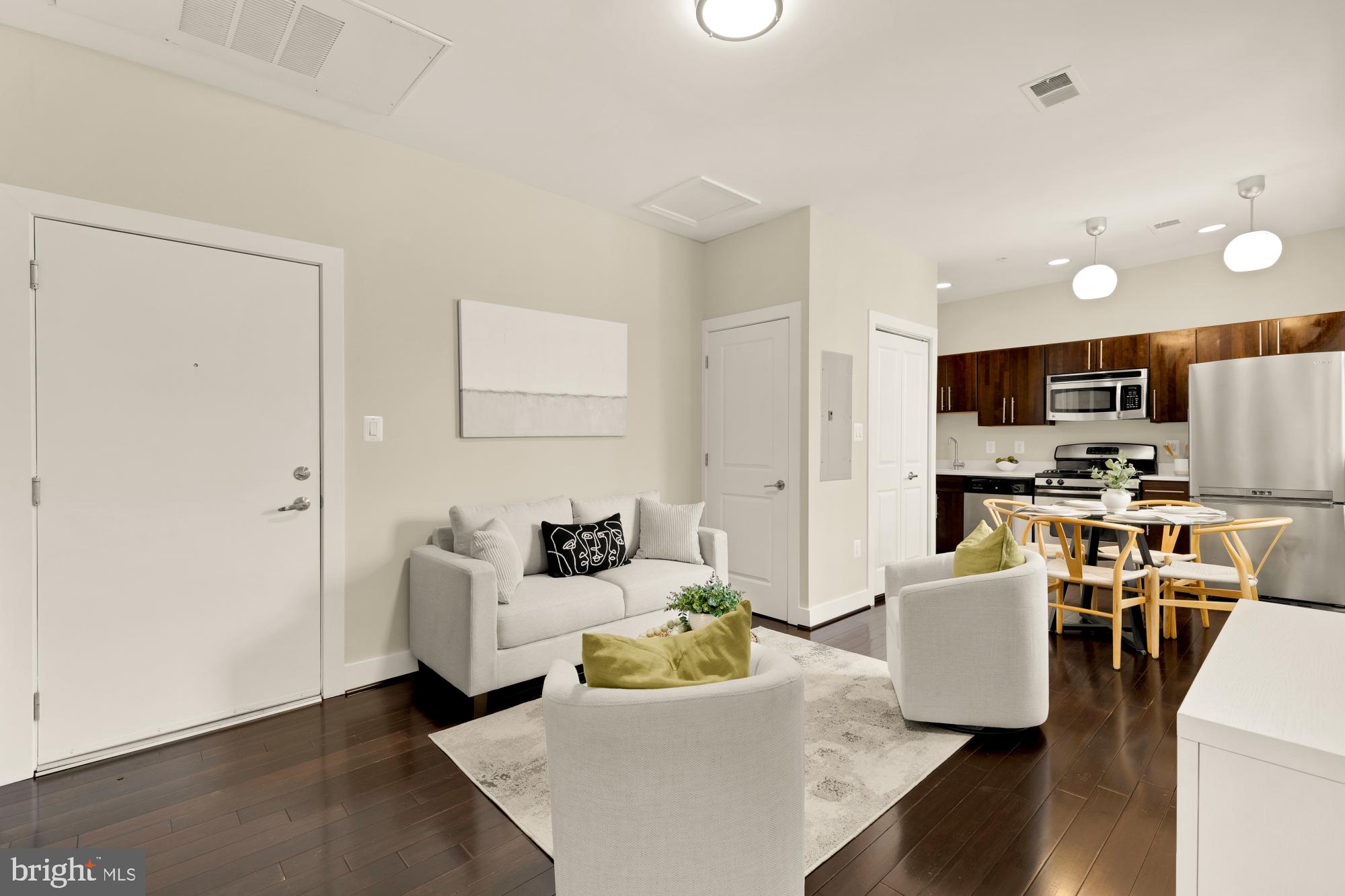 315 G STREET NE 303