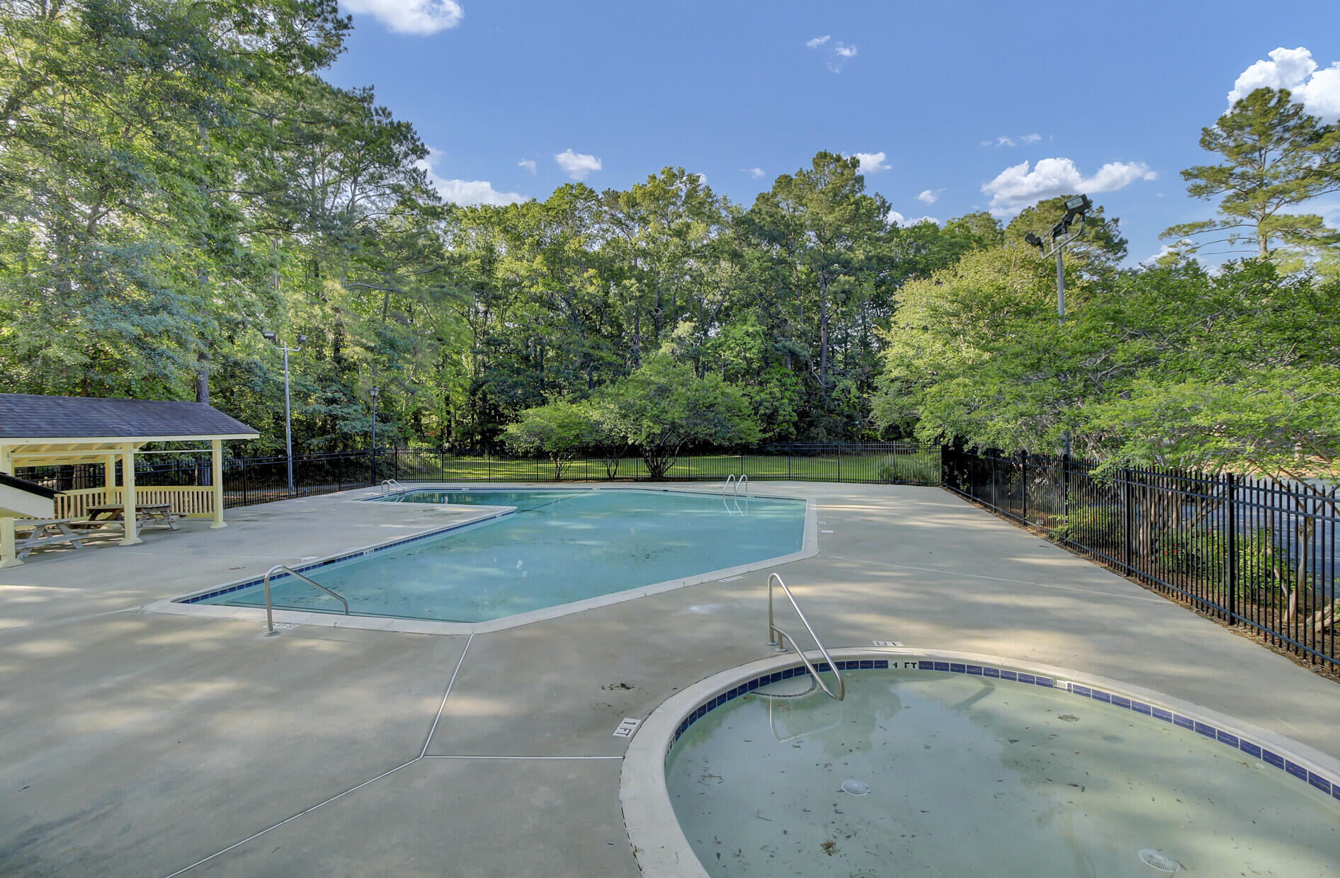 123 Dasharon Lane