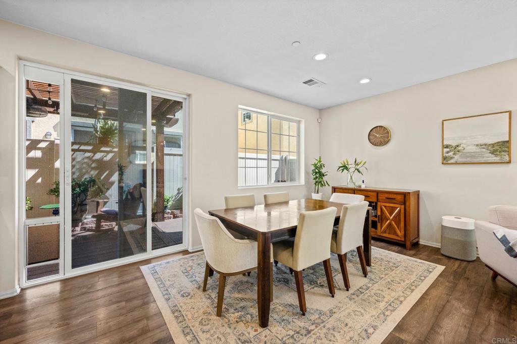 516 moonlight Drive