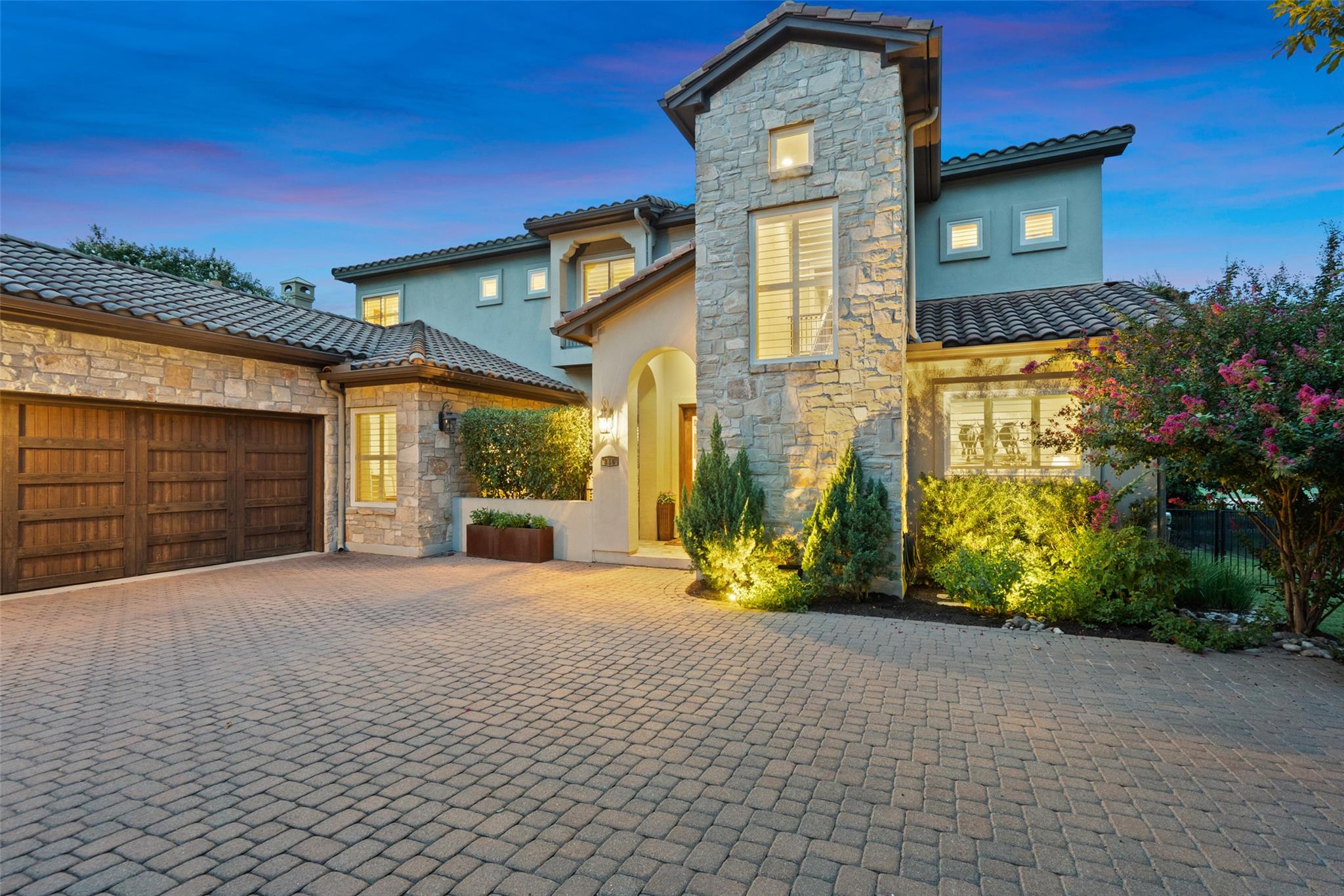 216 Golden Bear DR