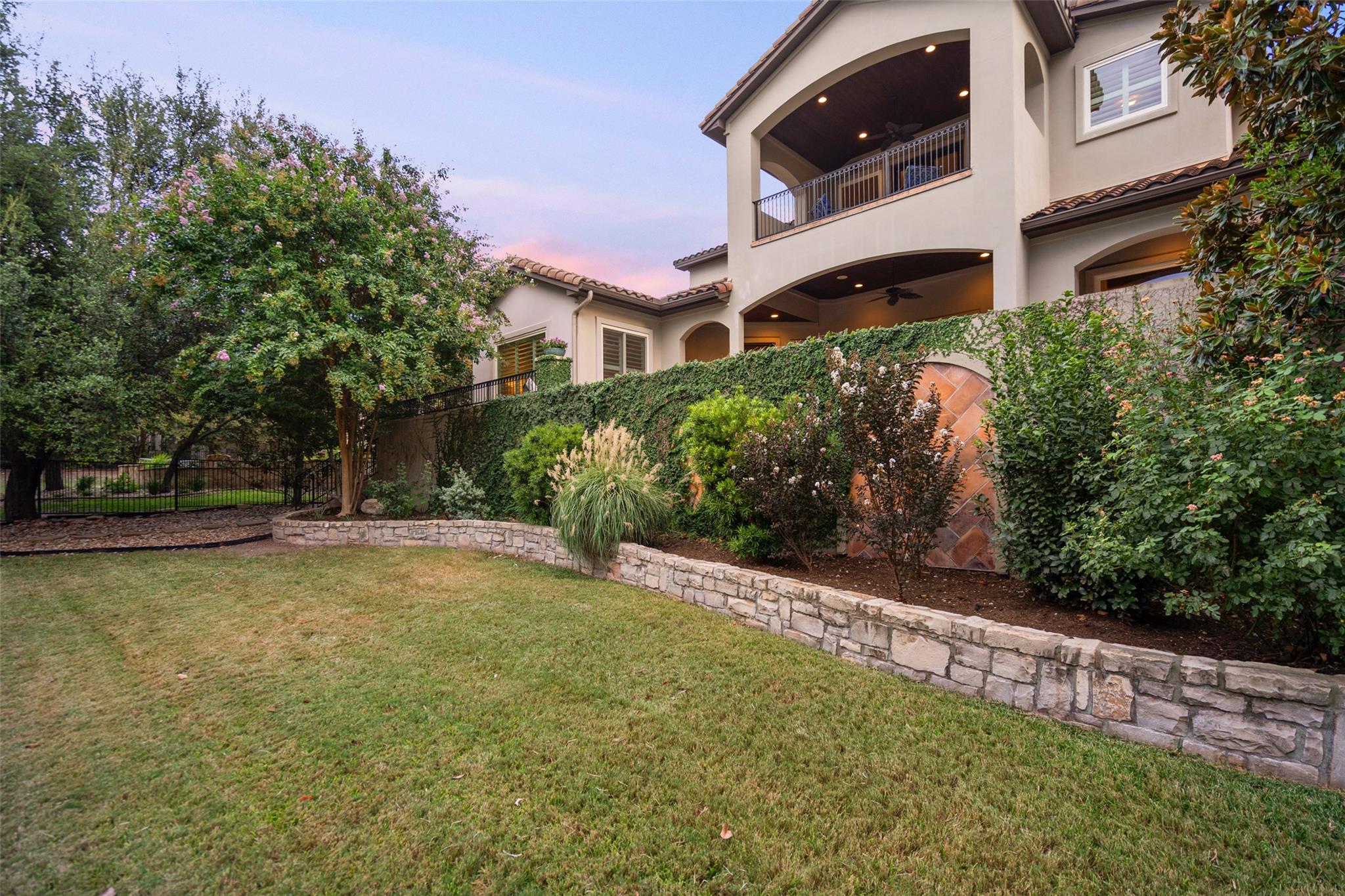 216 Golden Bear DR