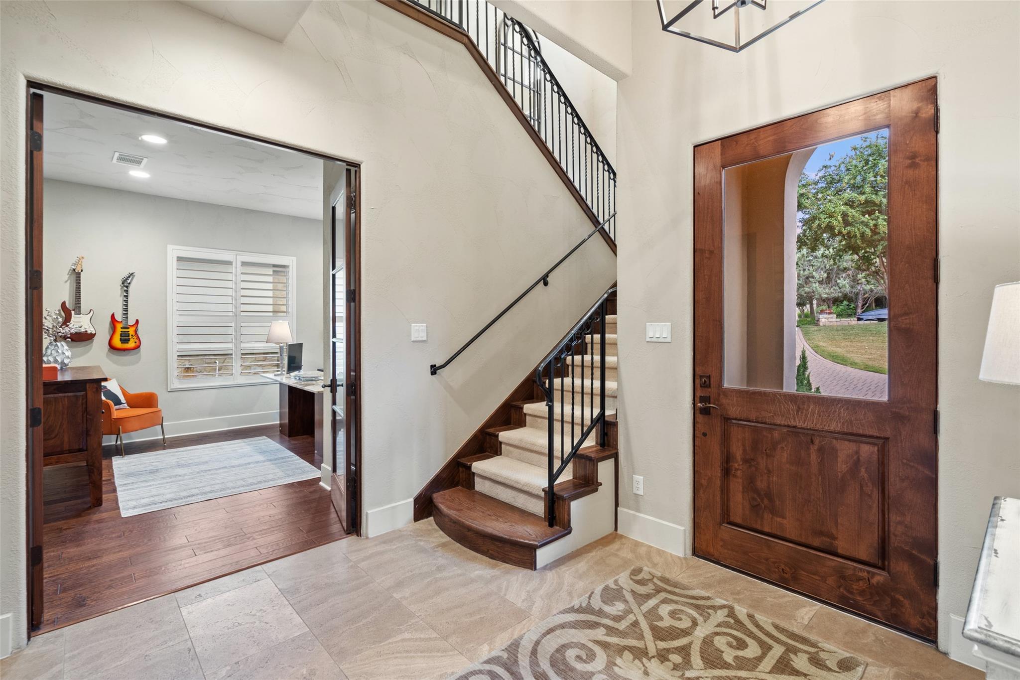 216 Golden Bear DR