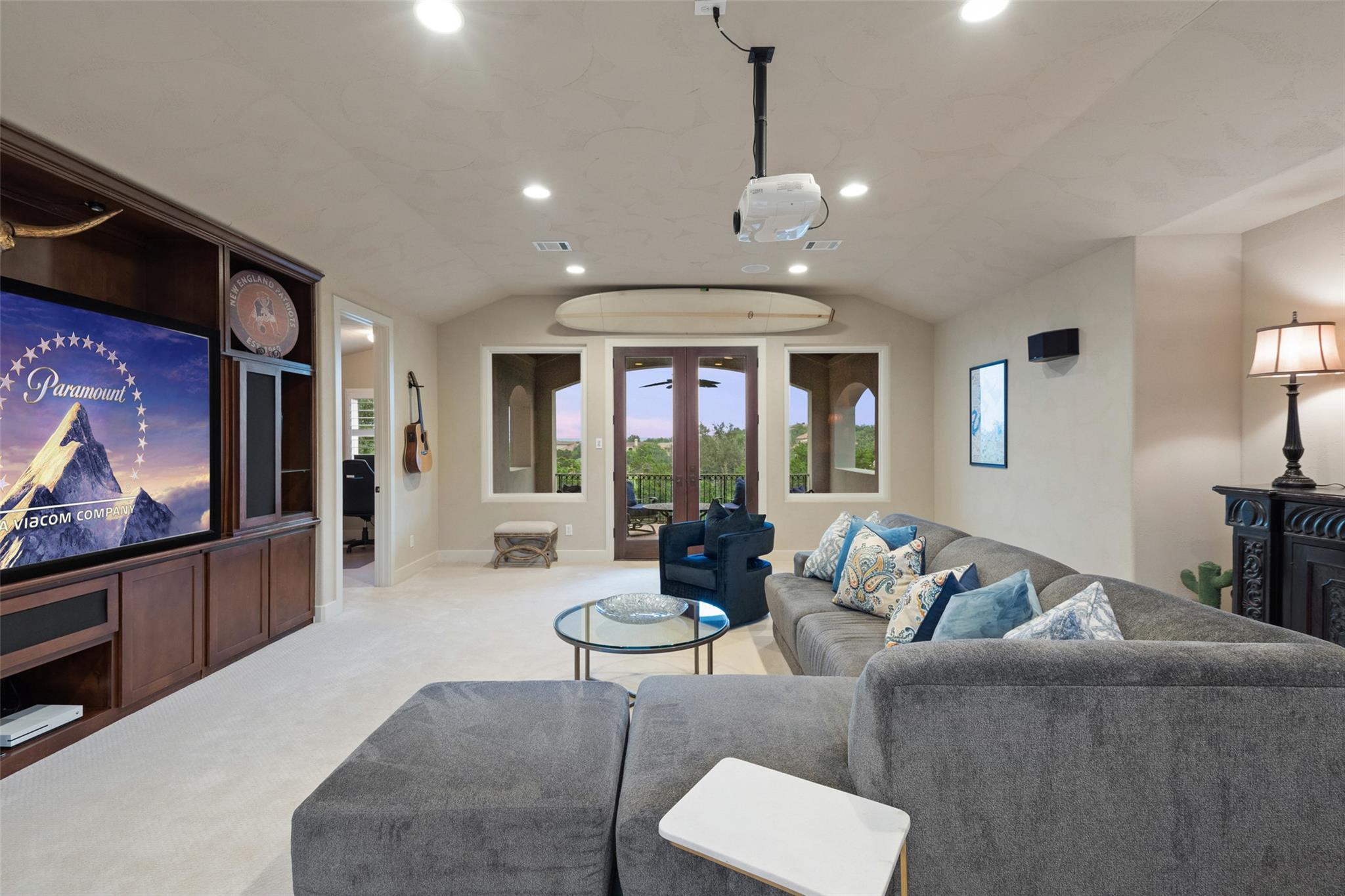 216 Golden Bear DR