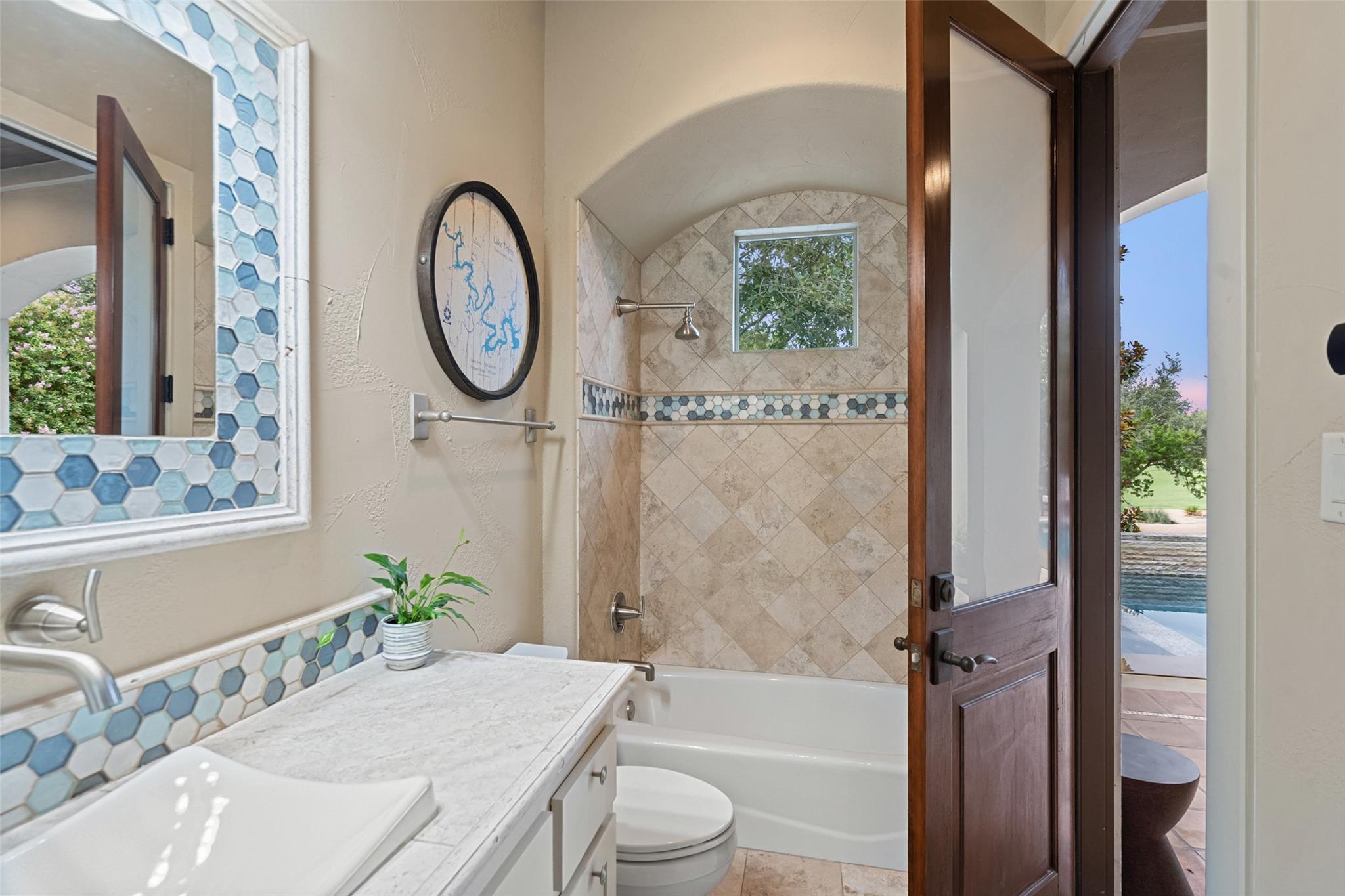 216 Golden Bear DR