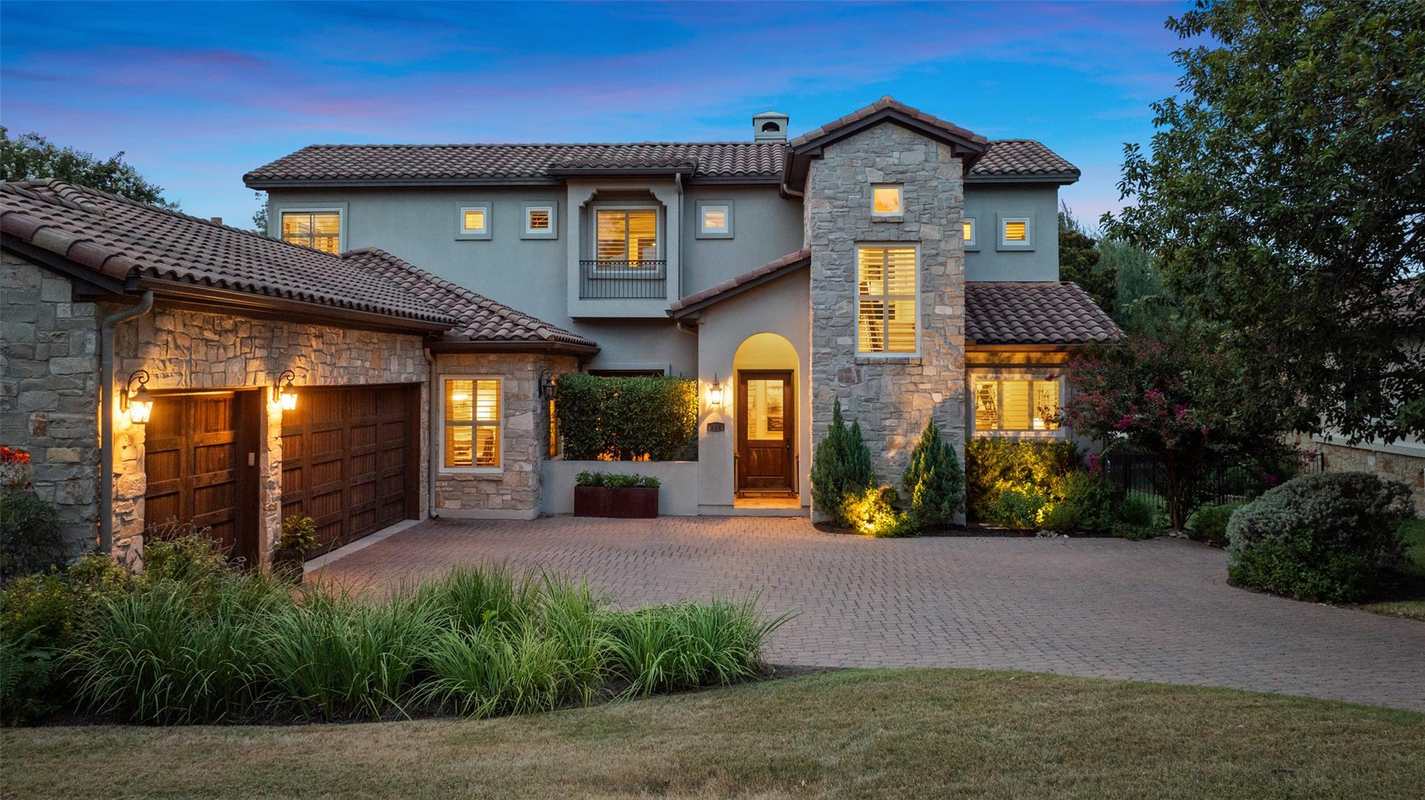 216 Golden Bear DR