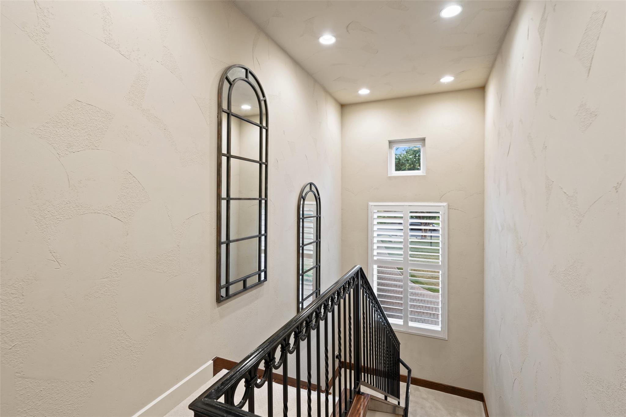 216 Golden Bear DR
