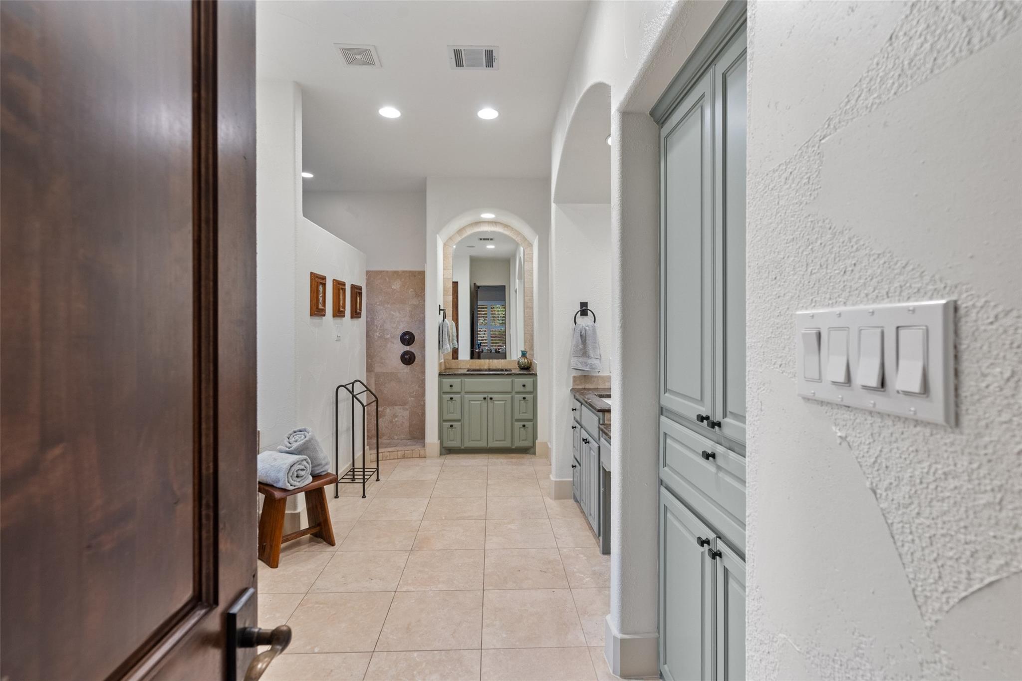 216 Golden Bear DR