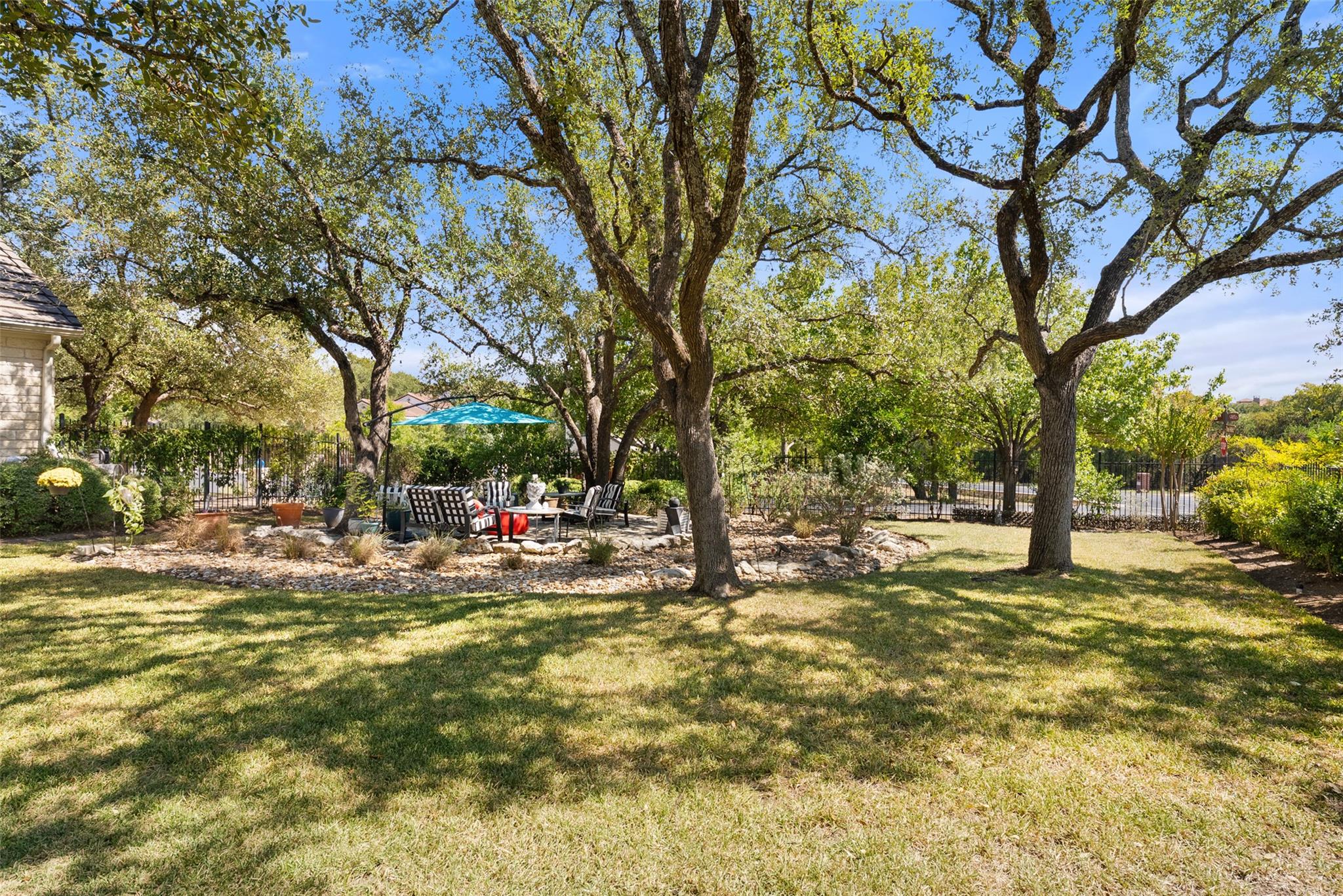 3 Grapewood CT