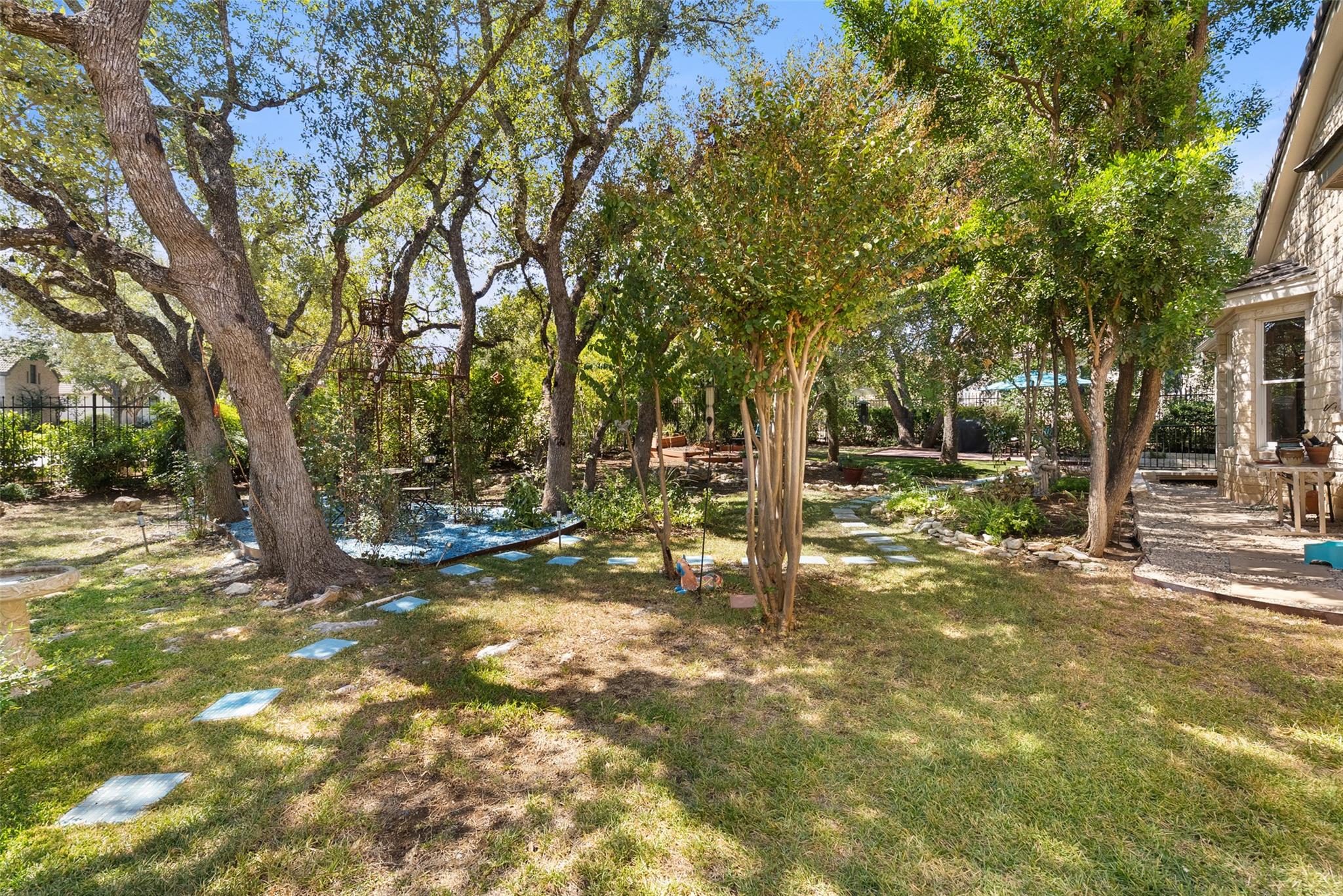 3 Grapewood CT