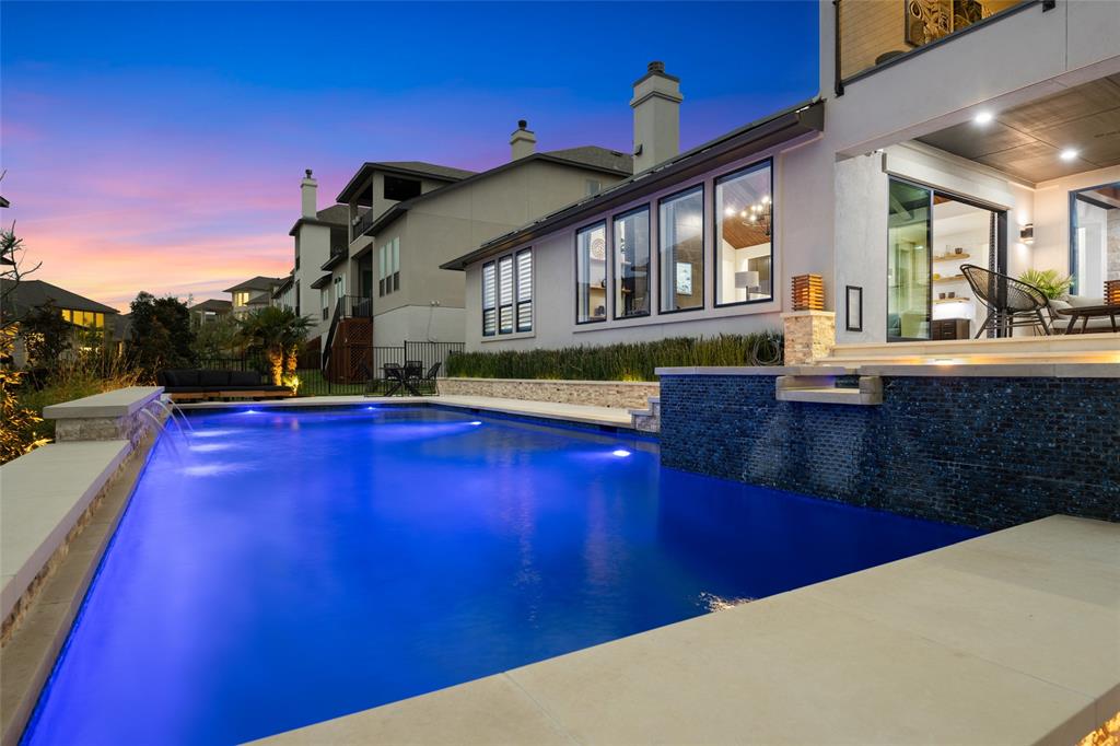 Featured Properties in Lakeway Foreman Property Group