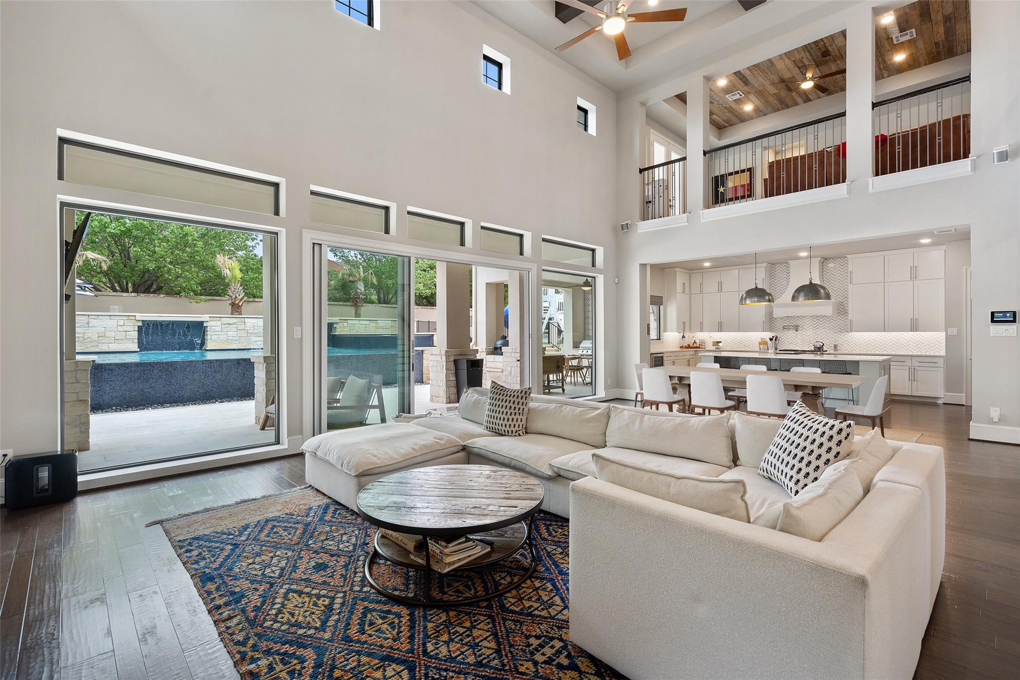 105 Bisset CT