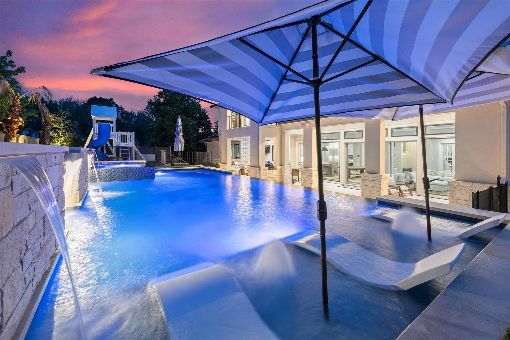 105 Bisset CT