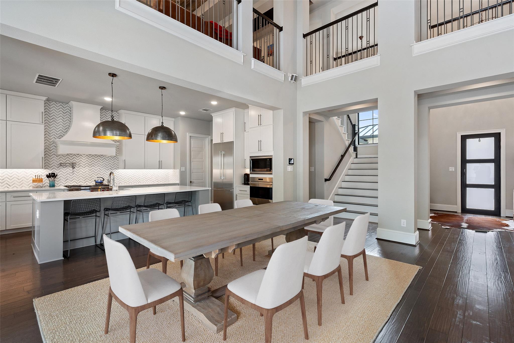 105 Bisset CT