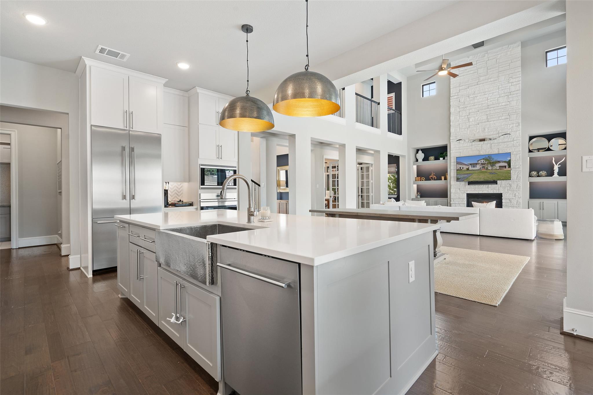 105 Bisset CT