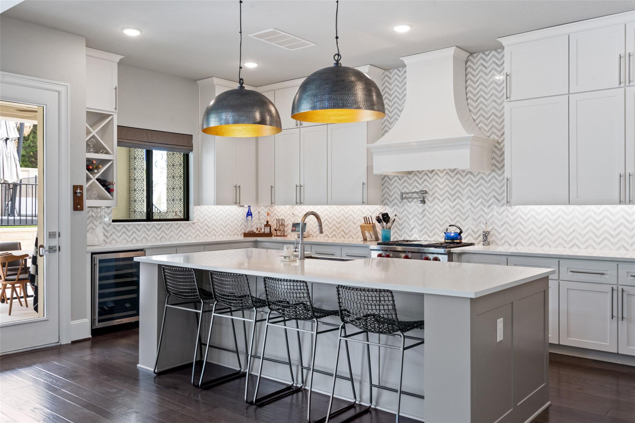 105 Bisset CT