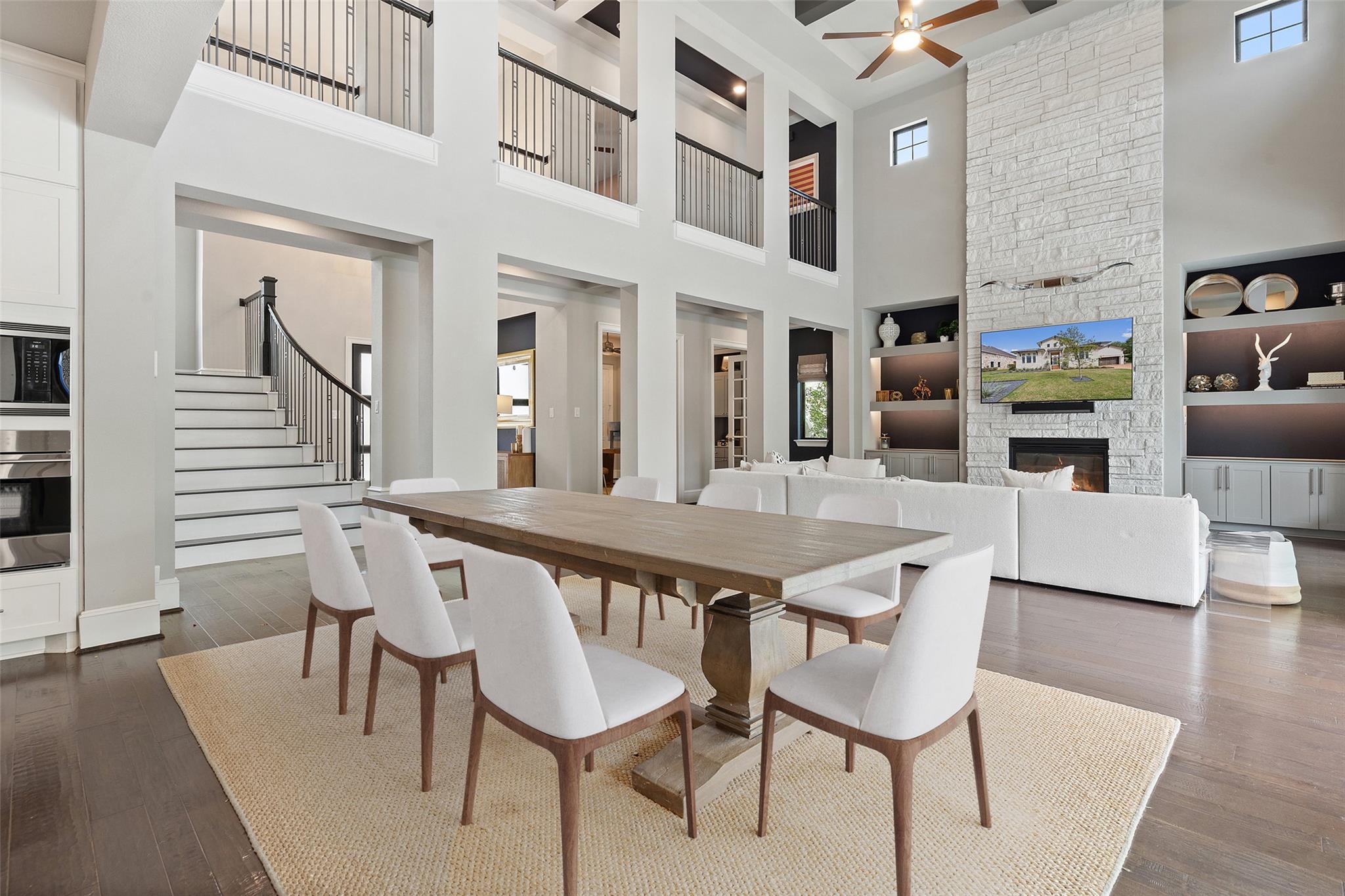105 Bisset CT