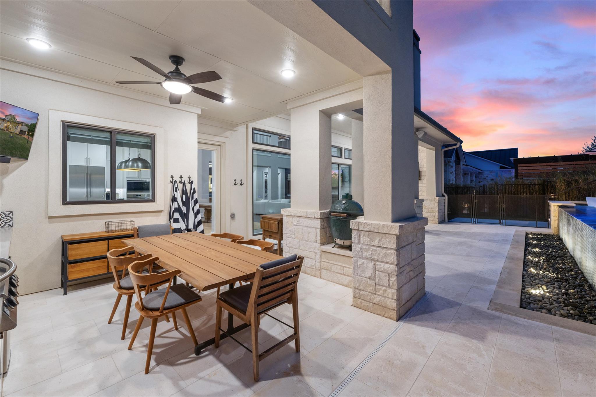 105 Bisset CT