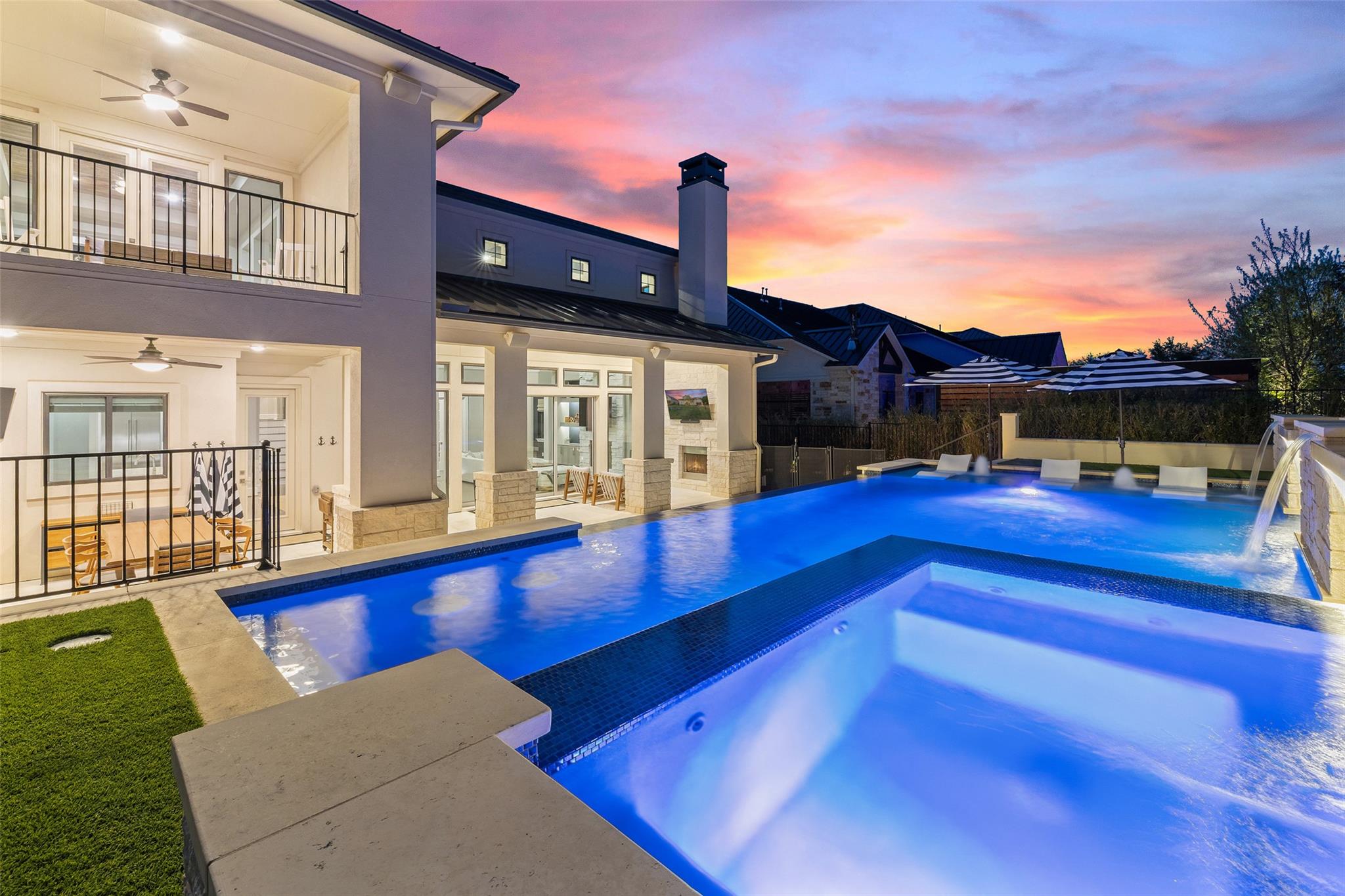 105 Bisset CT