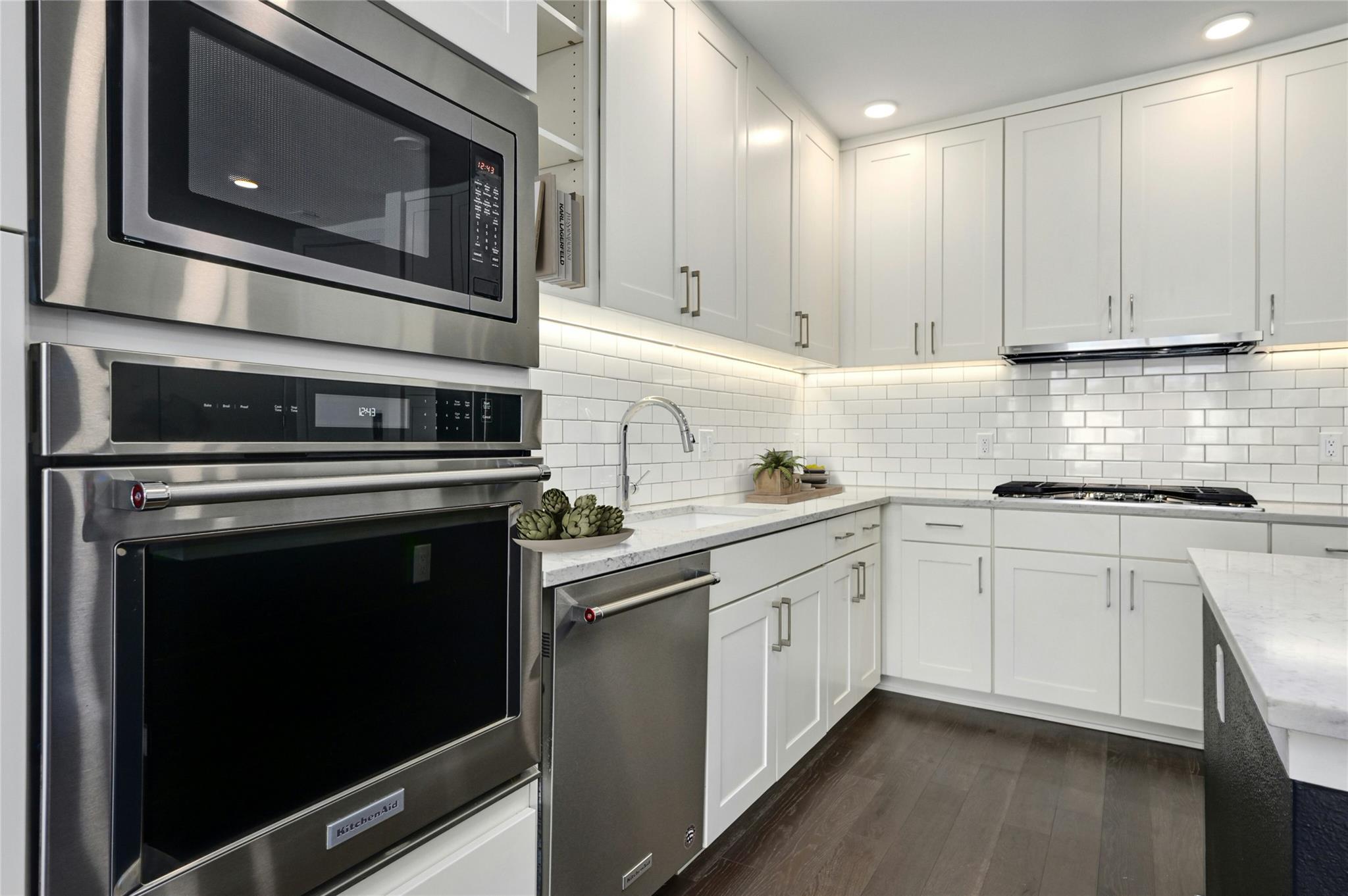 900 S 1st ST # 403