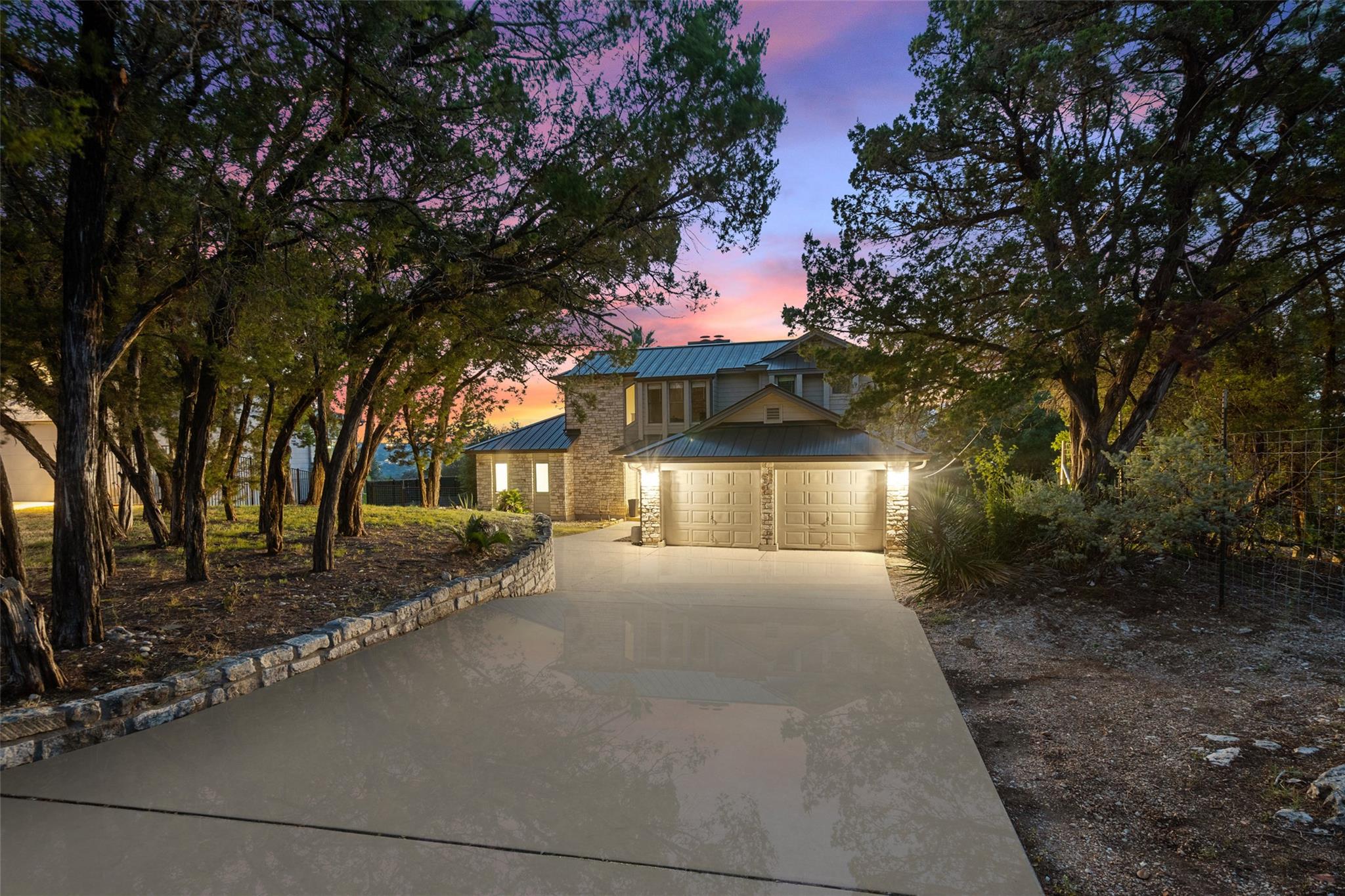 3606 Crosswind DR