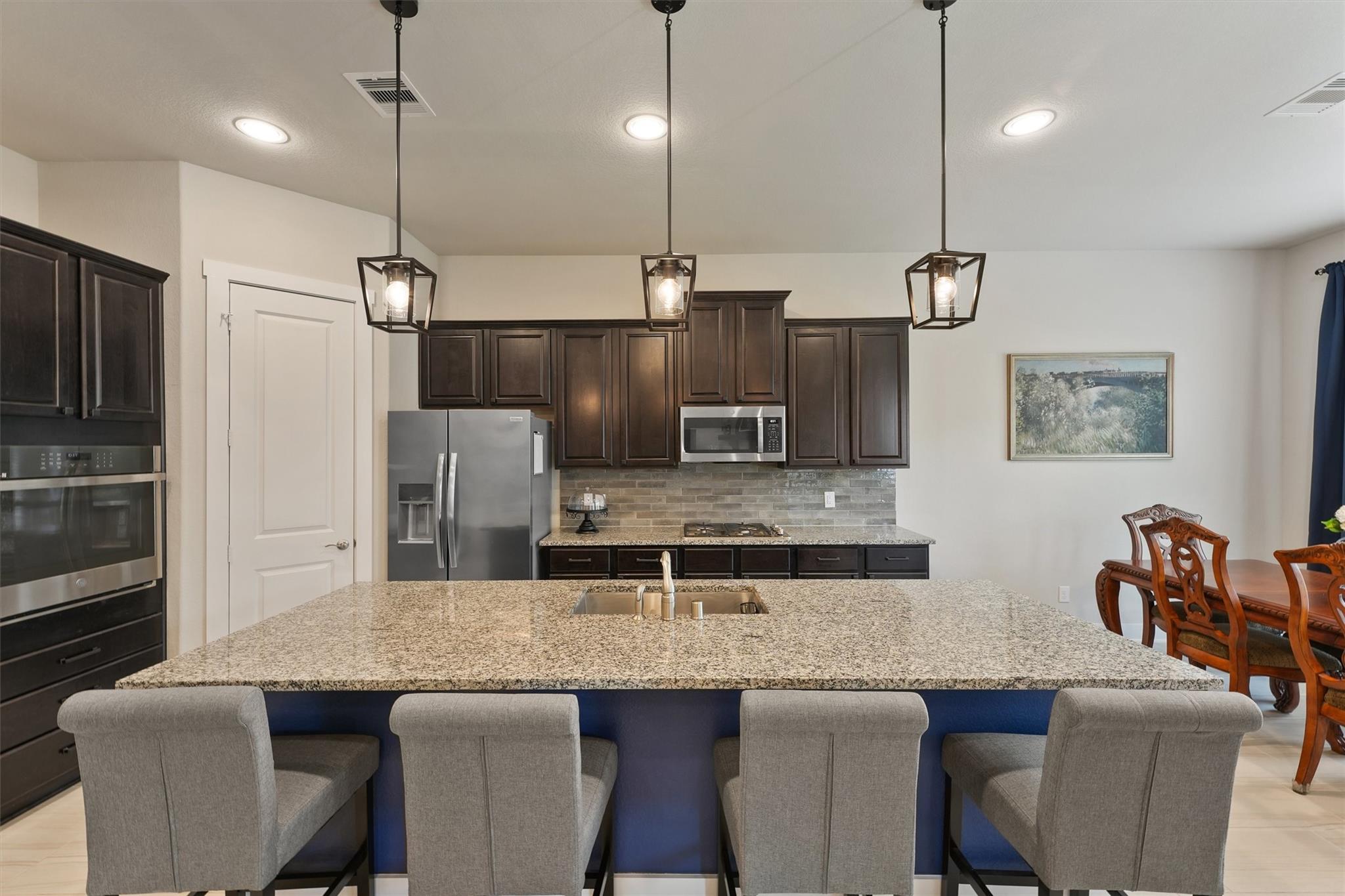 209 Bright Bluff Cir