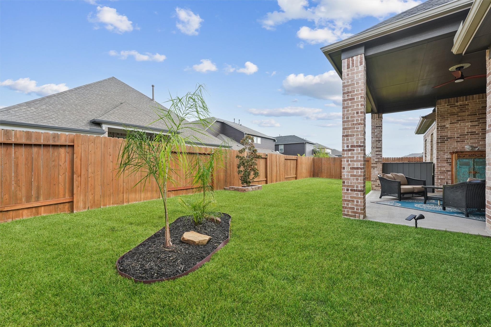 209 Bright Bluff Cir