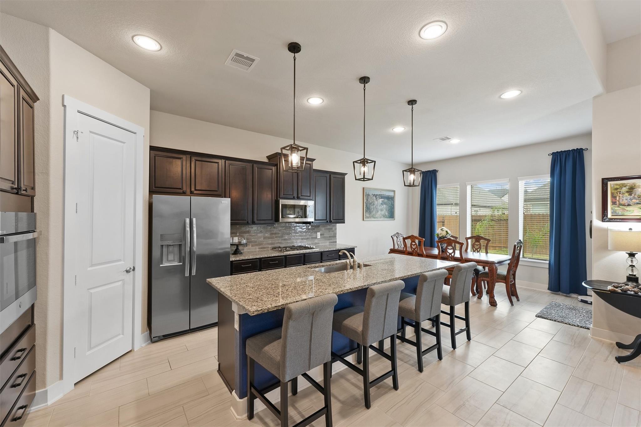 209 Bright Bluff Cir