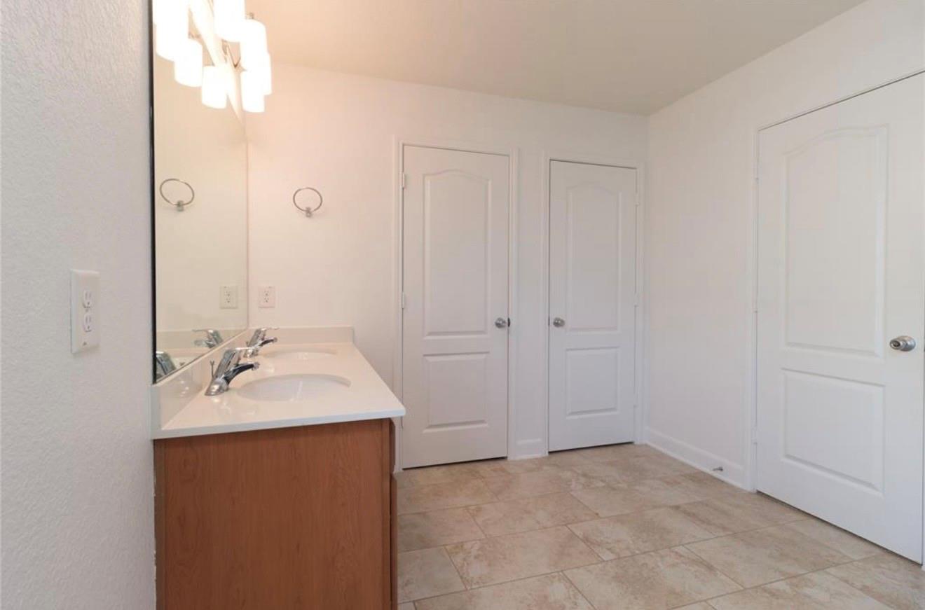 20623 Pioneer Oak Ln