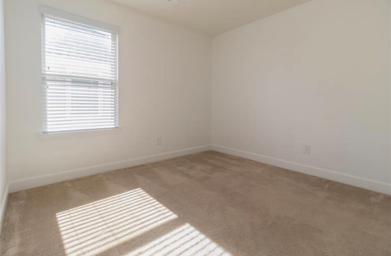 20623 Pioneer Oak Ln