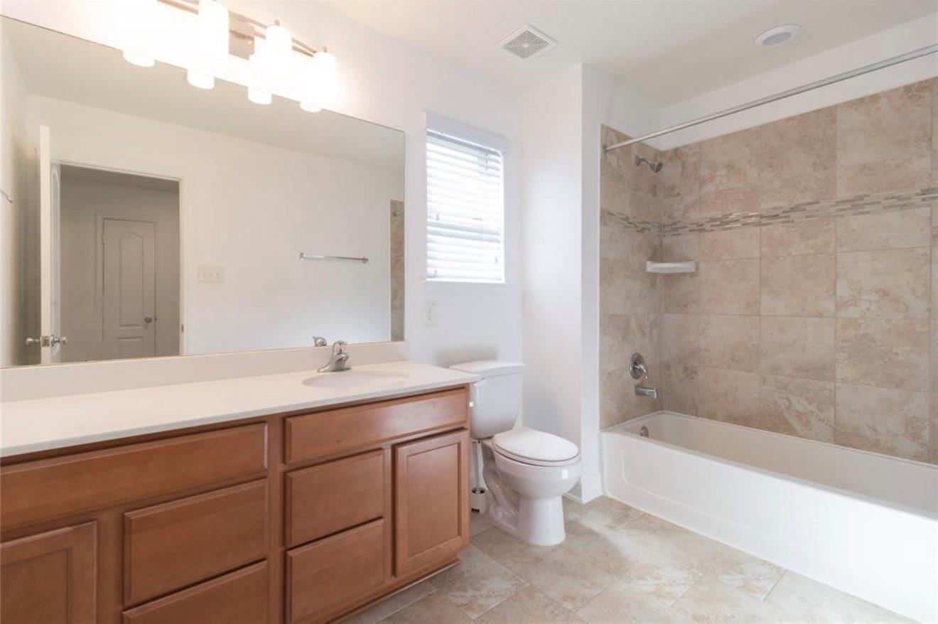 20623 Pioneer Oak Ln