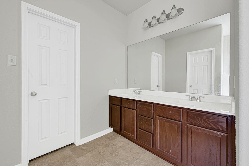 15706 Chestnut Branch Trail