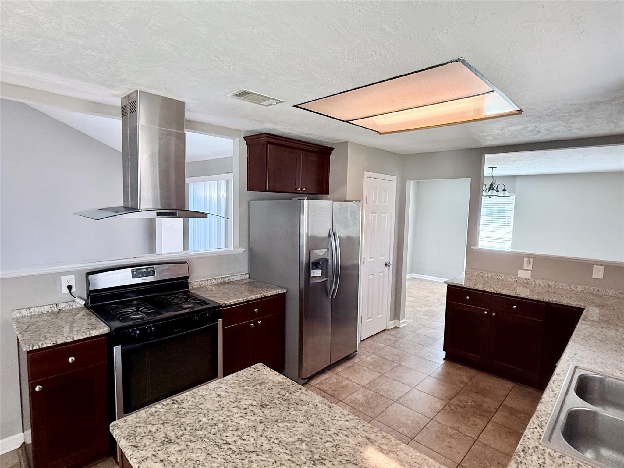 15914 Mill Hollow Drive