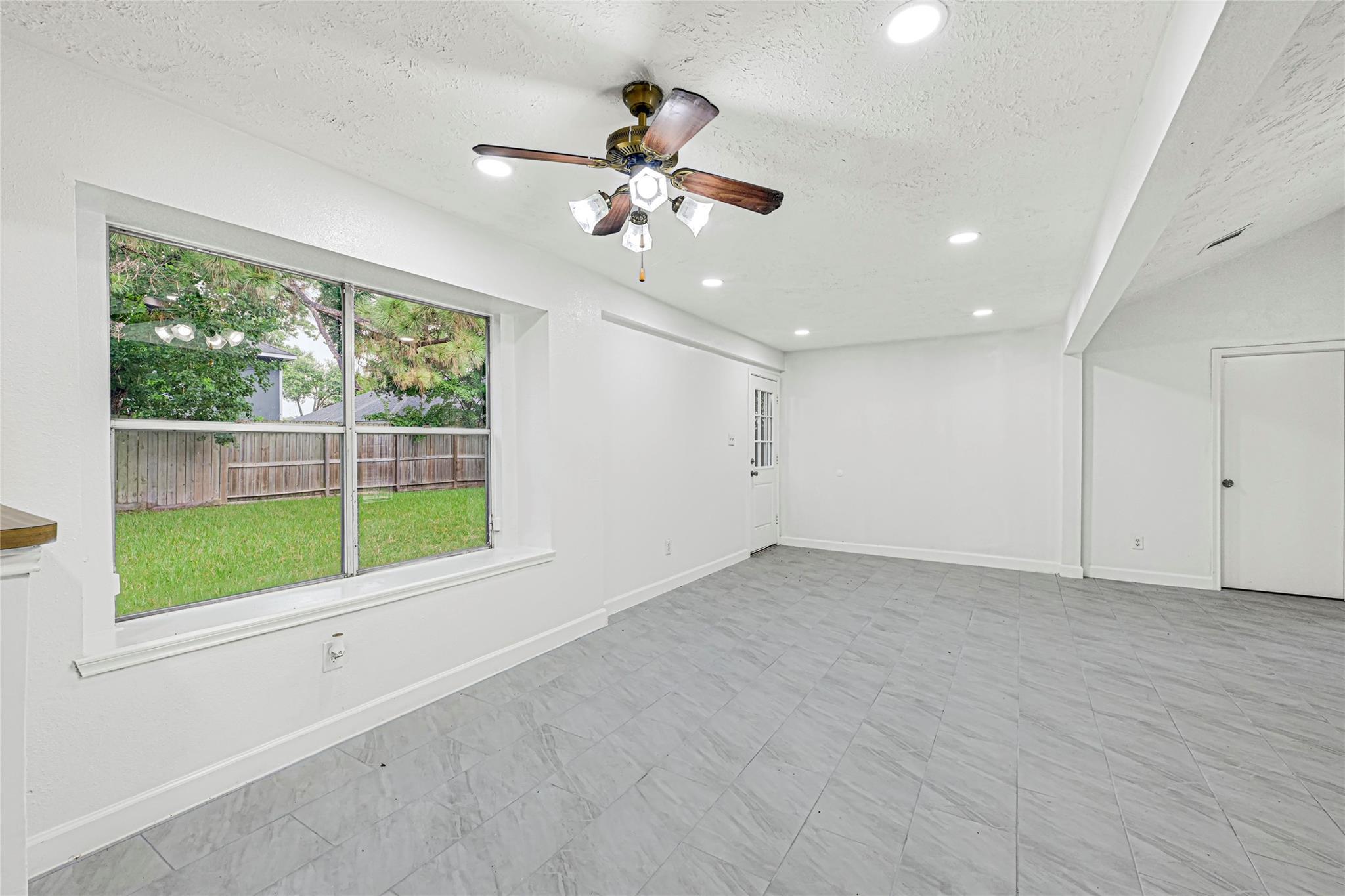 20026 Faye Oaks Drive