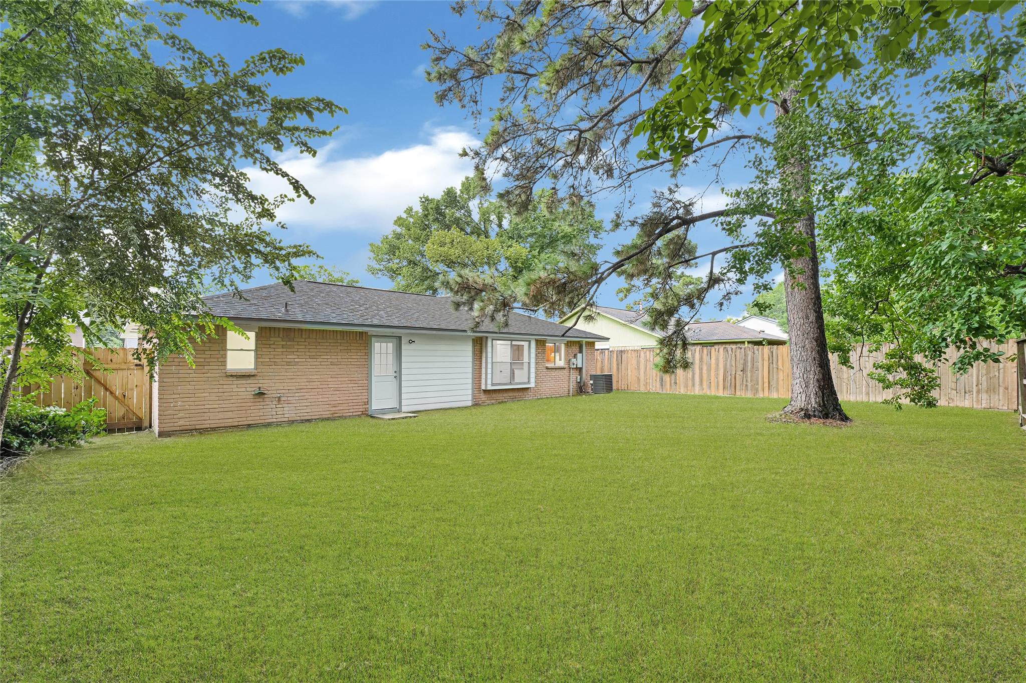 20026 Faye Oaks Drive