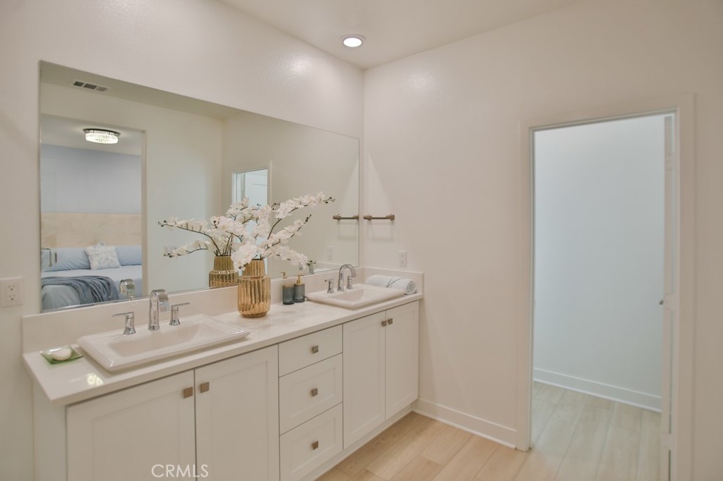 1878 S Westside Drive 44