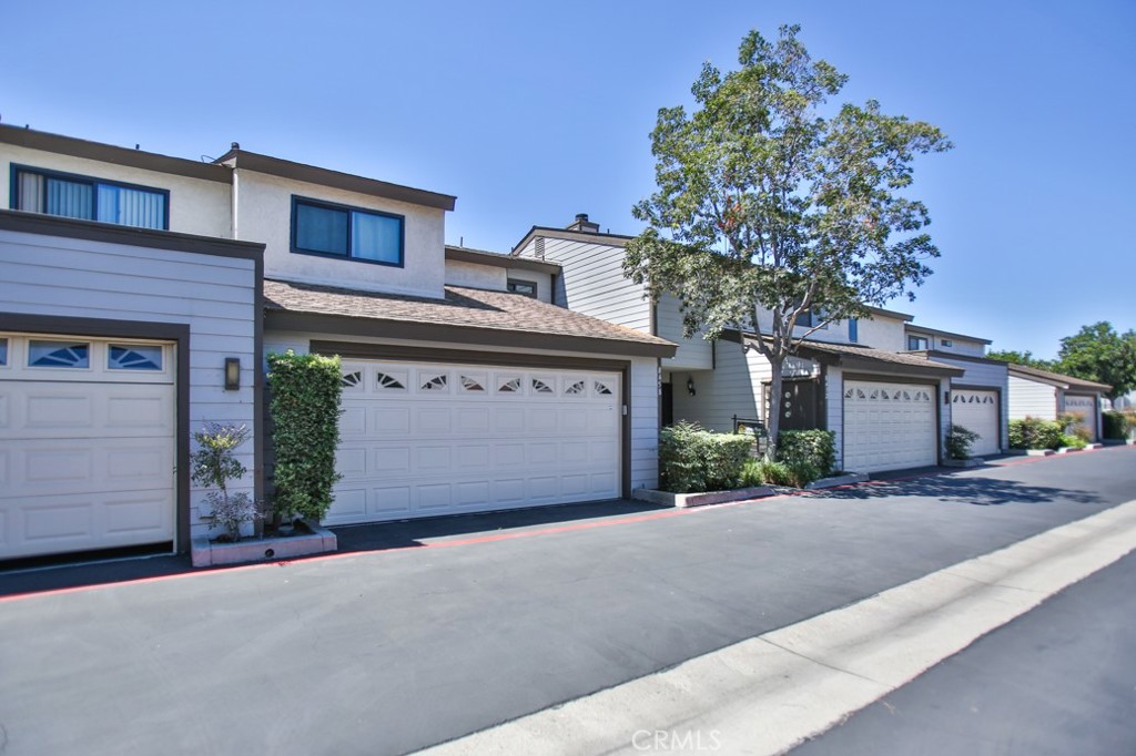 8458 Evergreen
