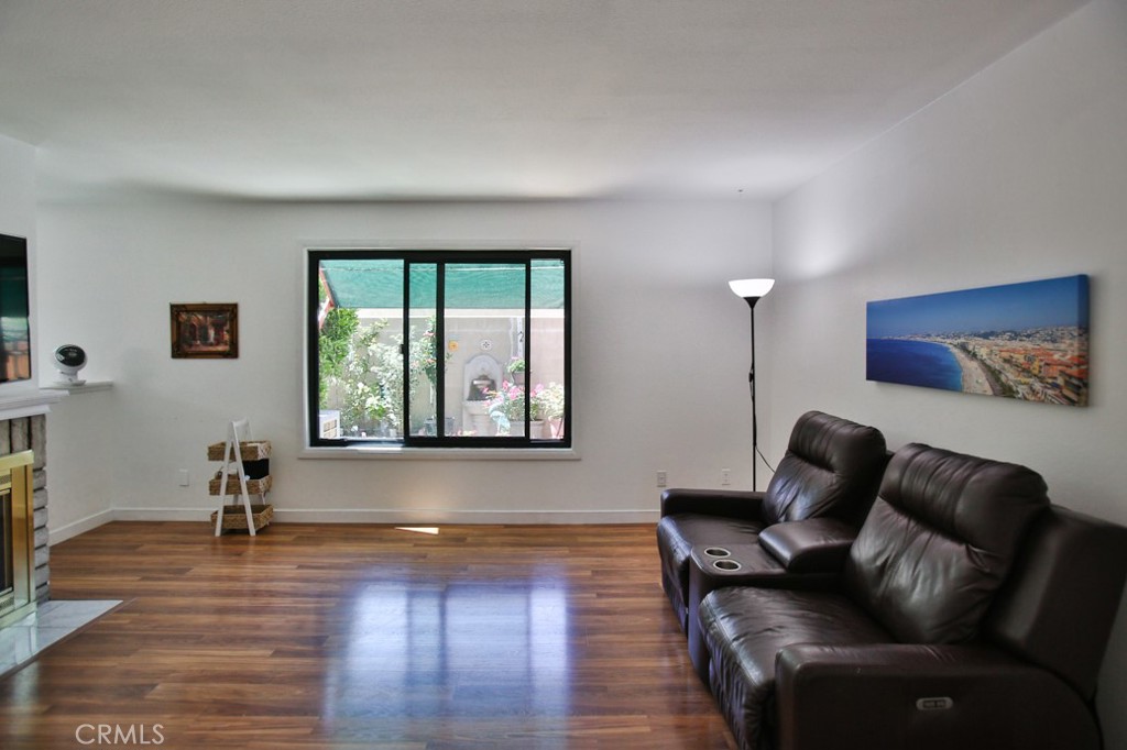 8458 Evergreen