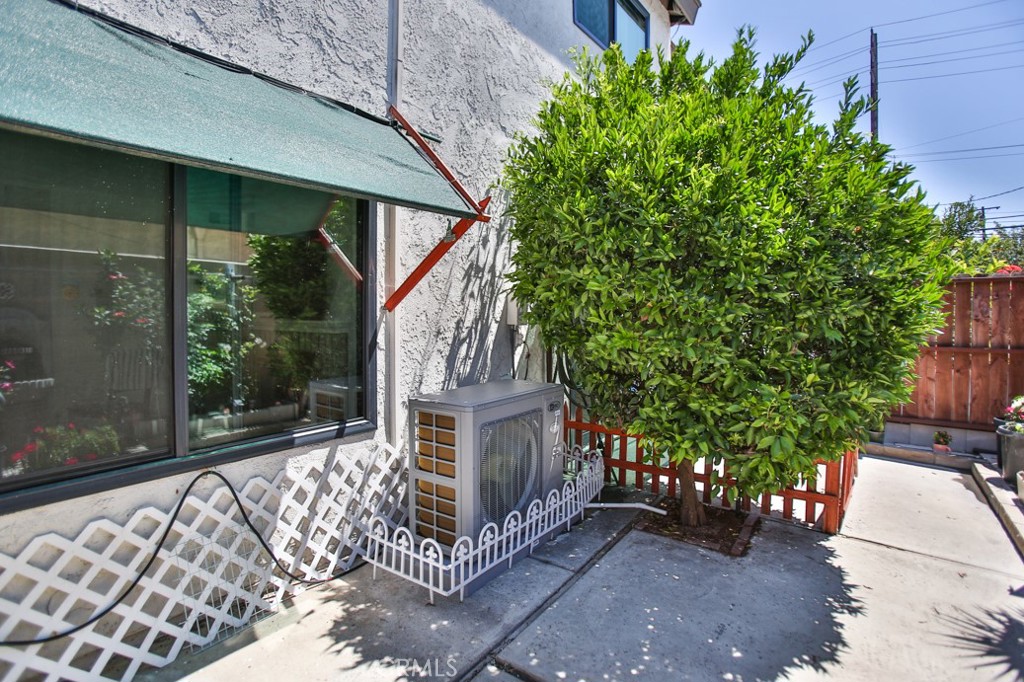 8458 Evergreen