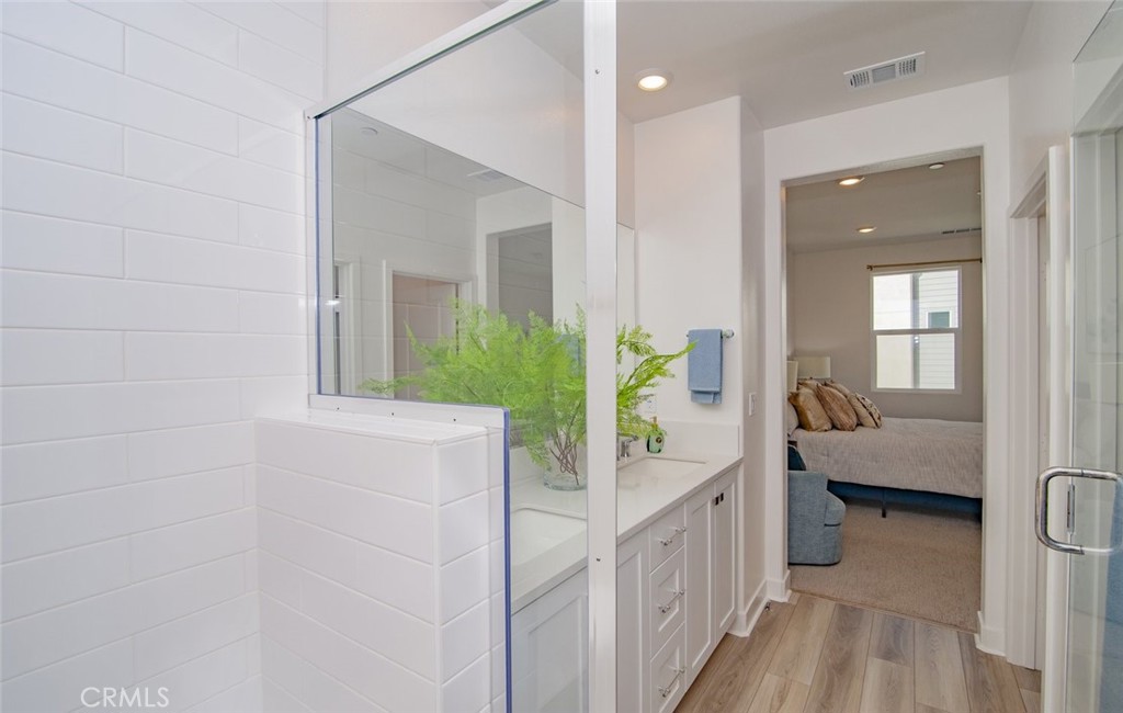 1673 W. Lincoln Avenue 102