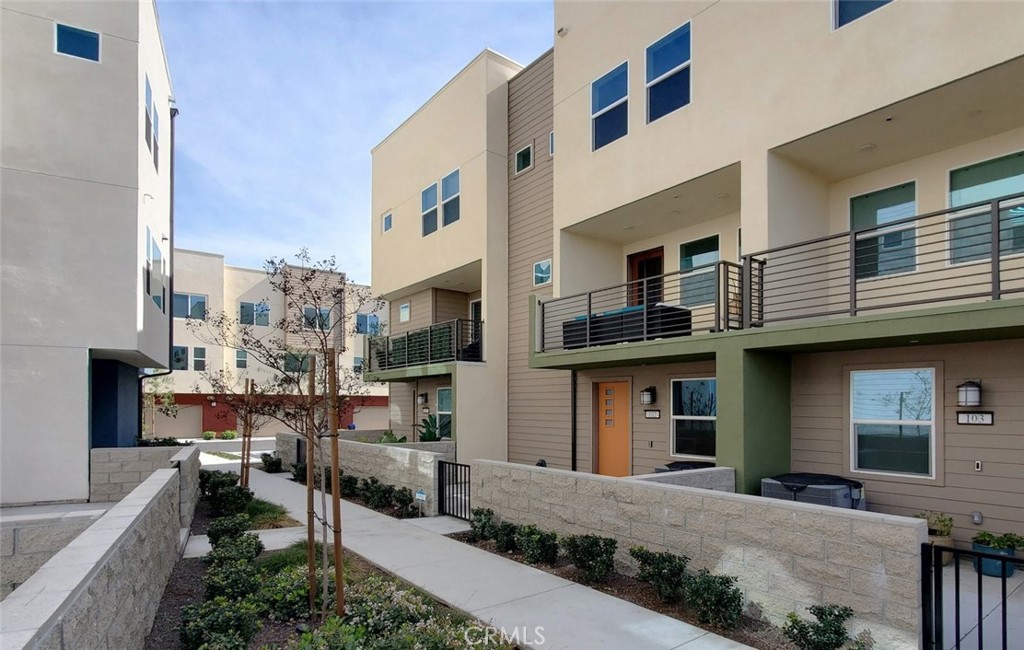 1673 W. Lincoln Avenue 102